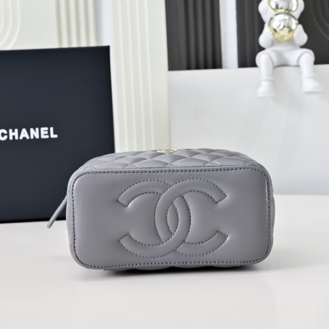 Ch**el Long Vanity with chain 16.5x10x8cm