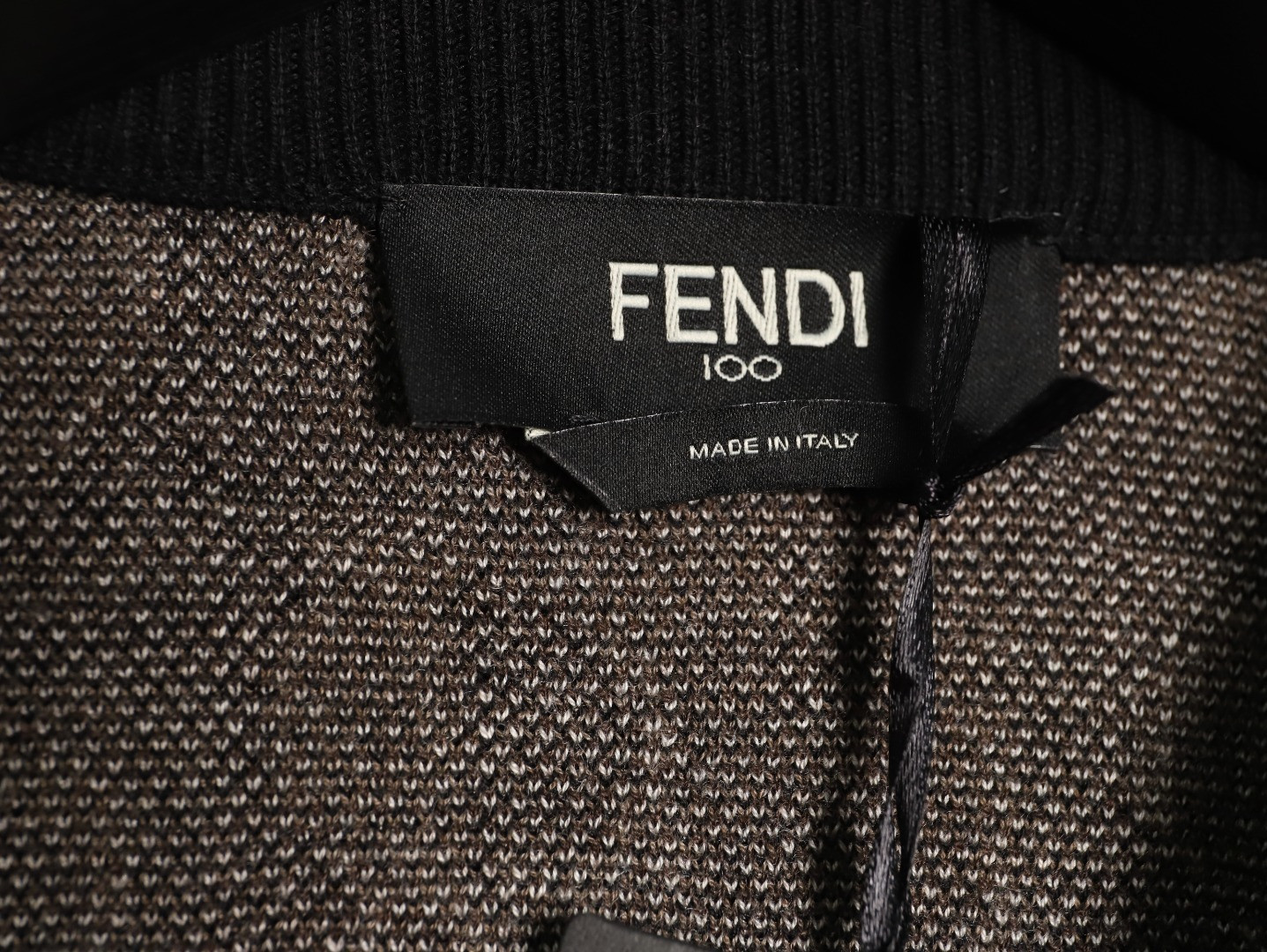 F**di fd knitting sweaters