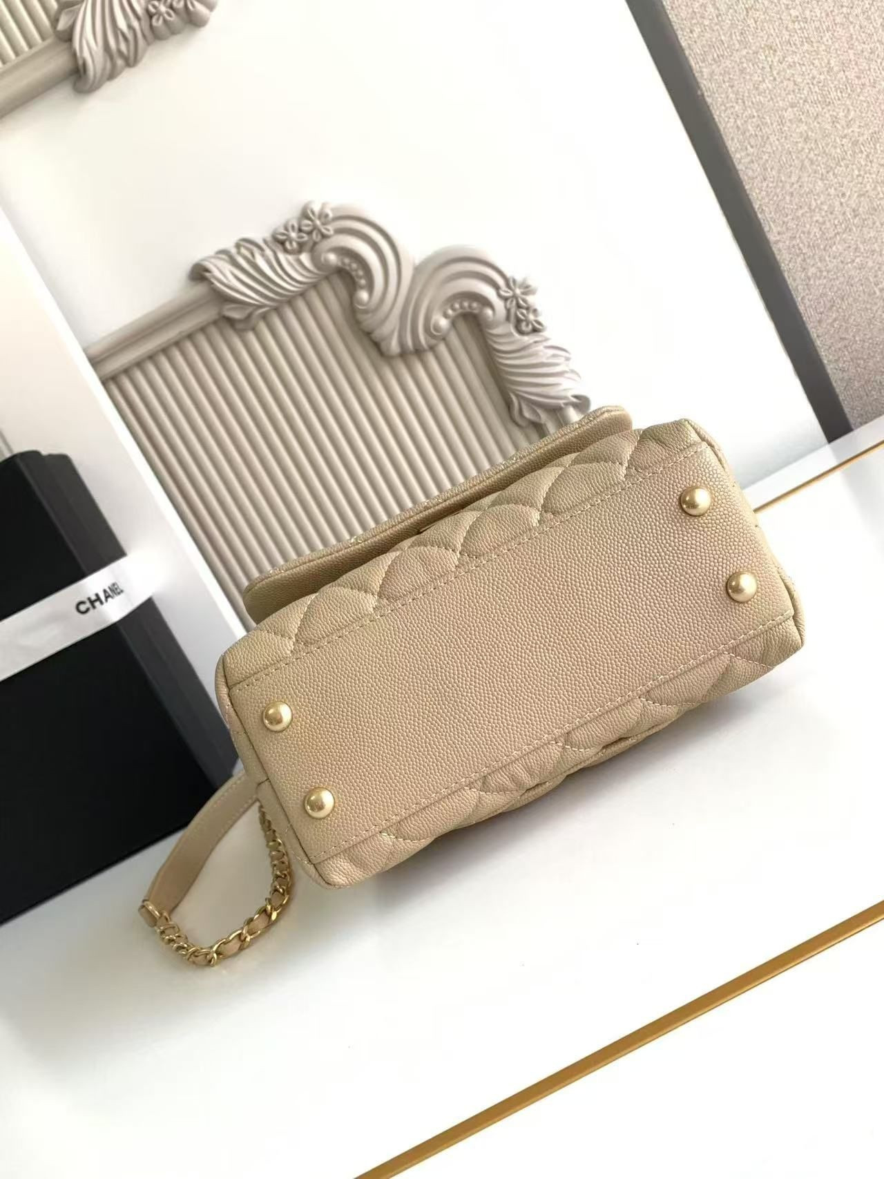 Ch**el mini coco handle 13x19x9cm