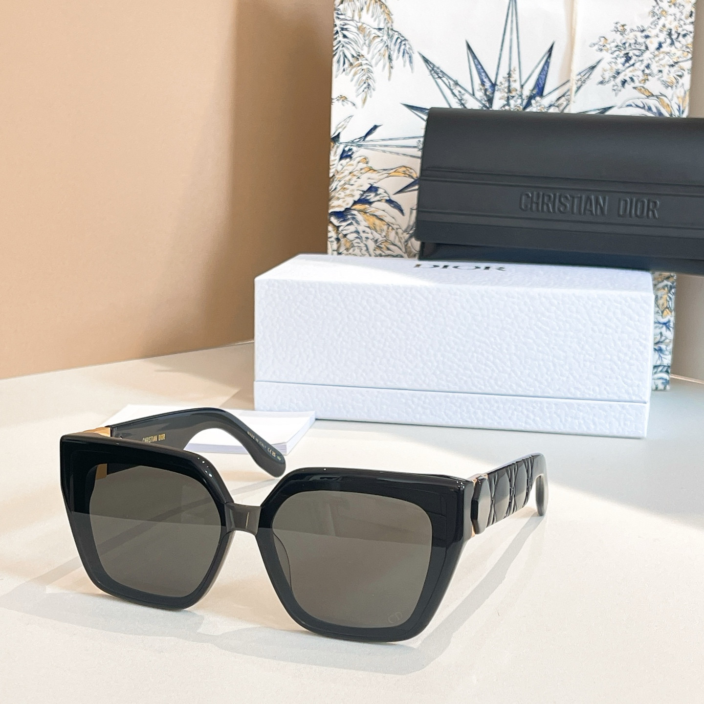 D10r Glasses