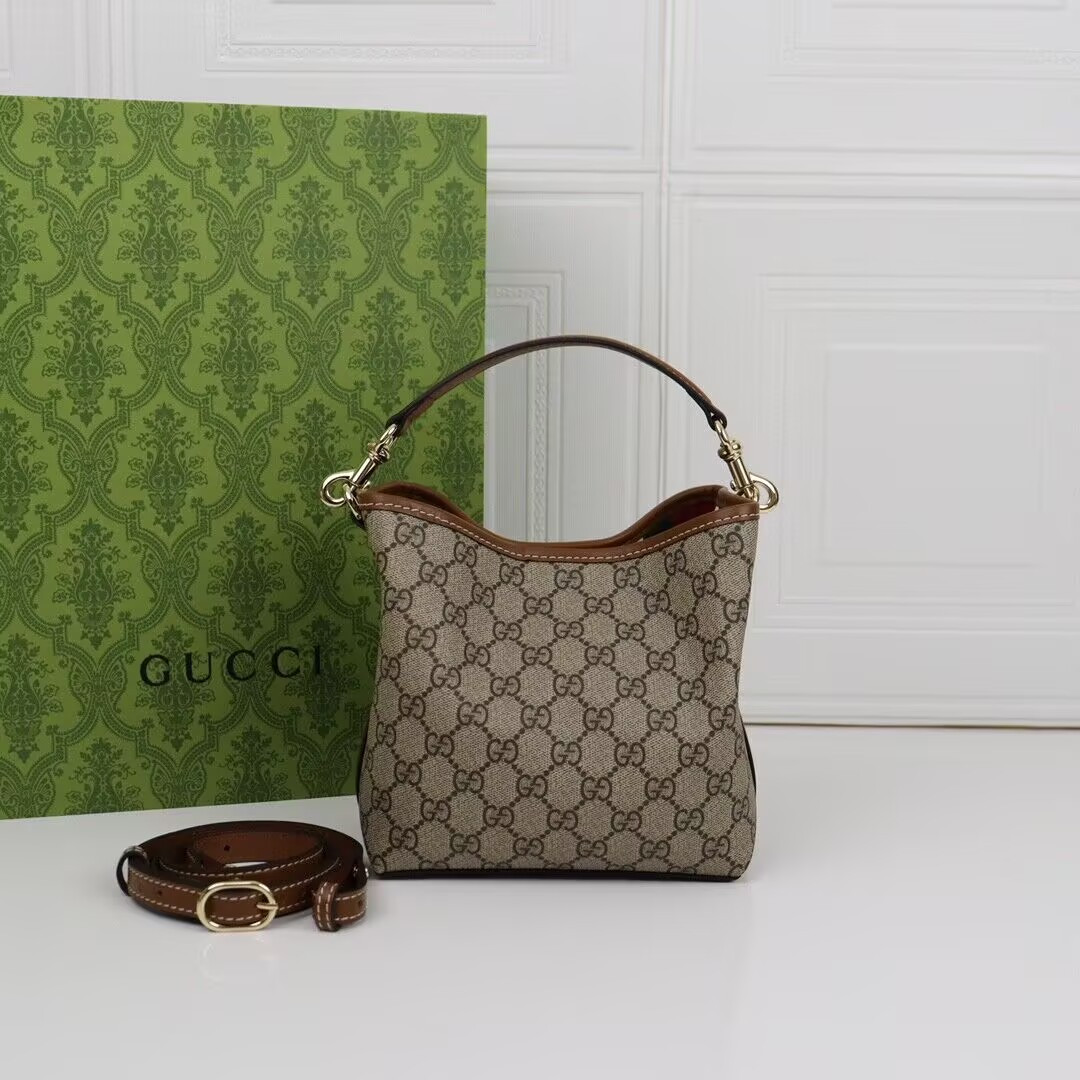Gvc*1 GG Emblem Small Bucket Bag 19x18x11cm