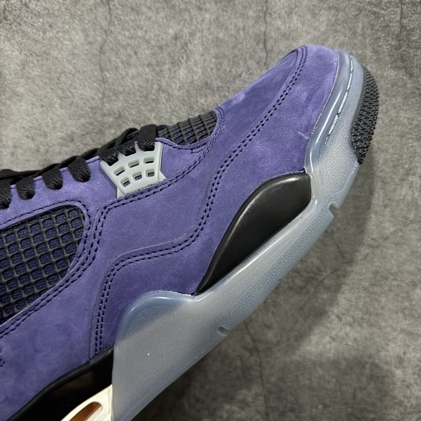 UA Air Jordan 4 Retro