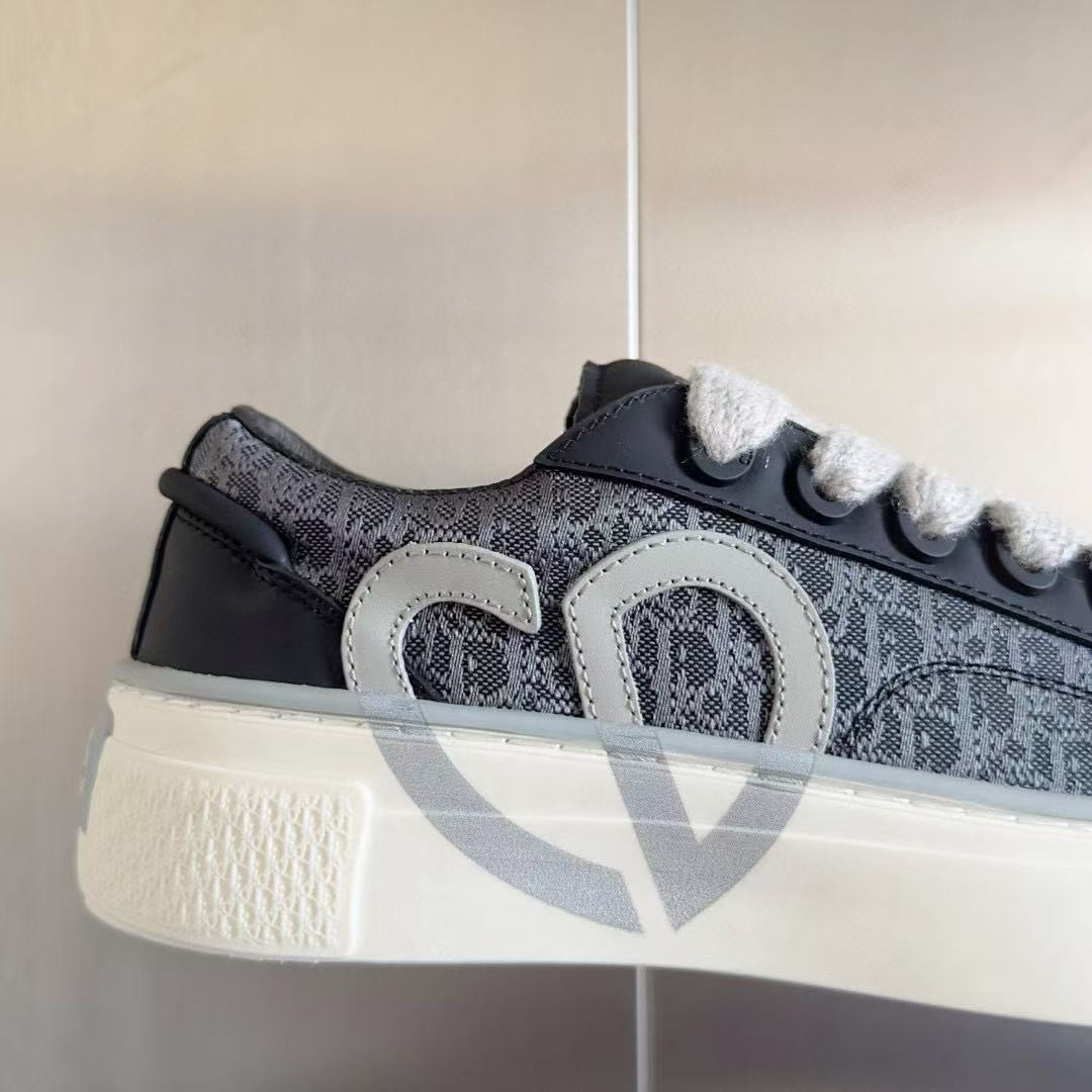 UA D10r B33 Sneaker