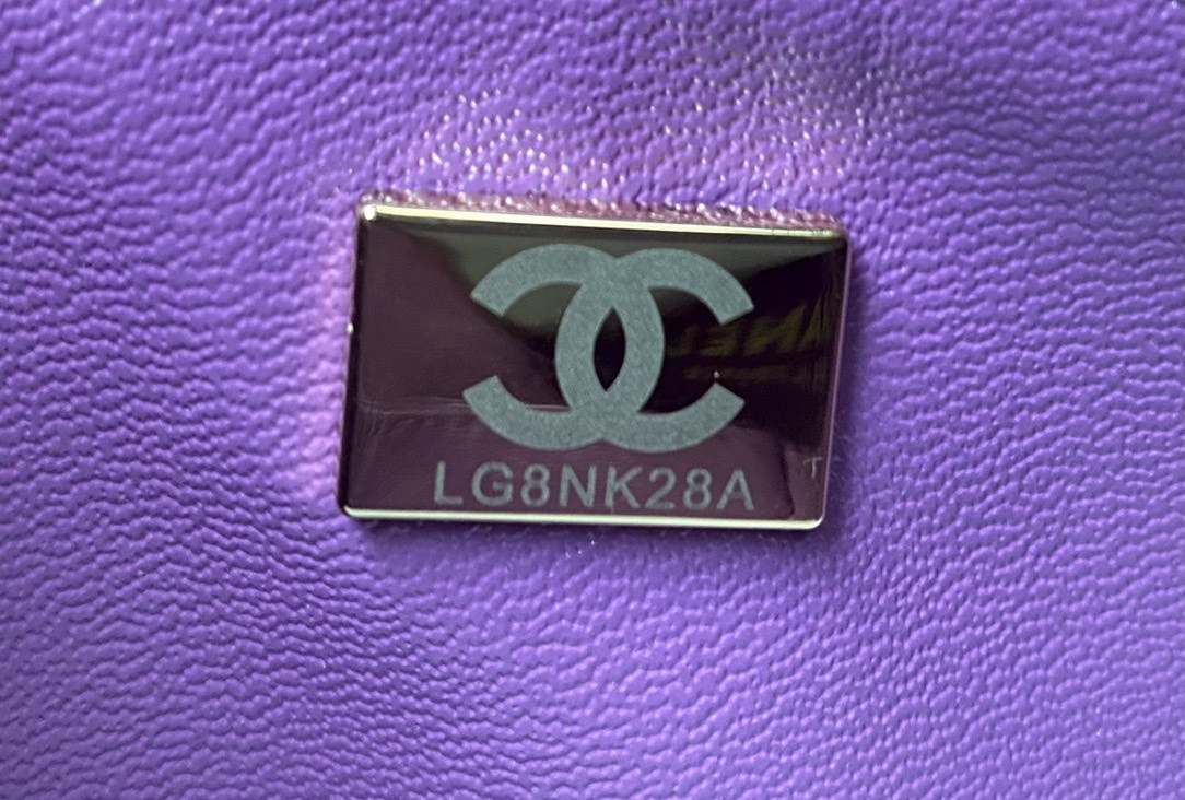 Ch**el Classic Flap Bag 15.5x25.5x6.5cm