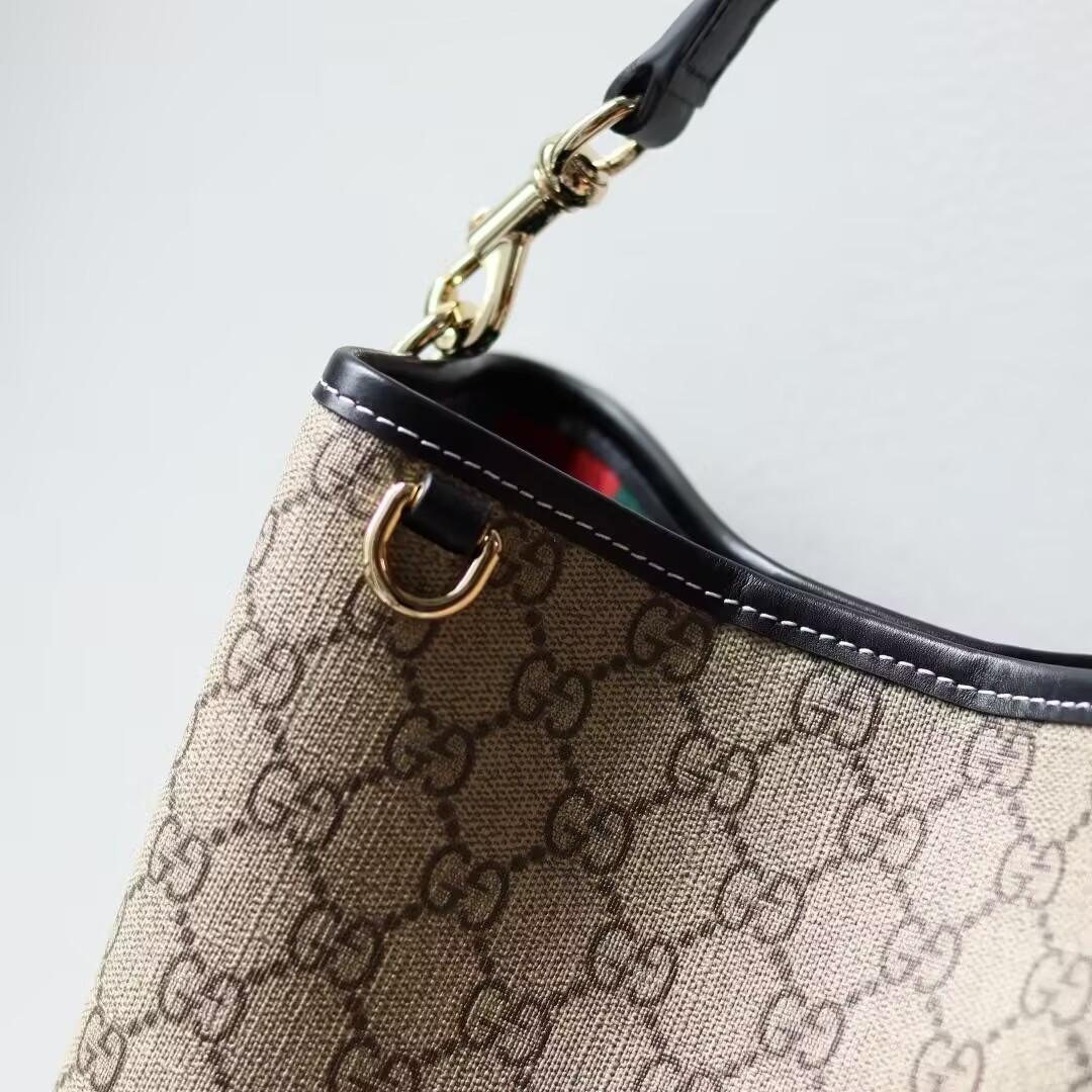 Gvc*1 gg emblem small bucket bag 19x18x11cm