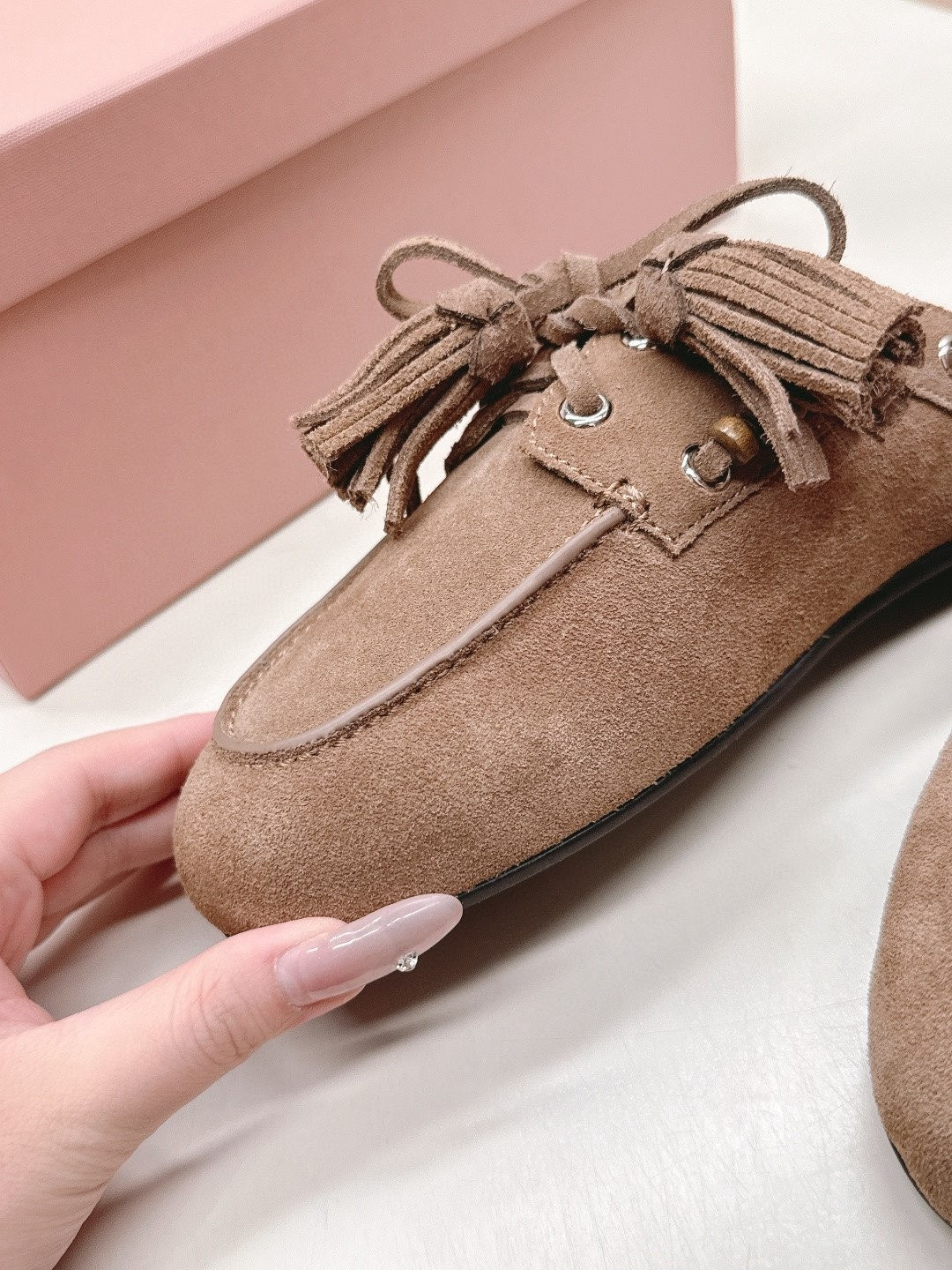 ua M1v M1v tassel mules