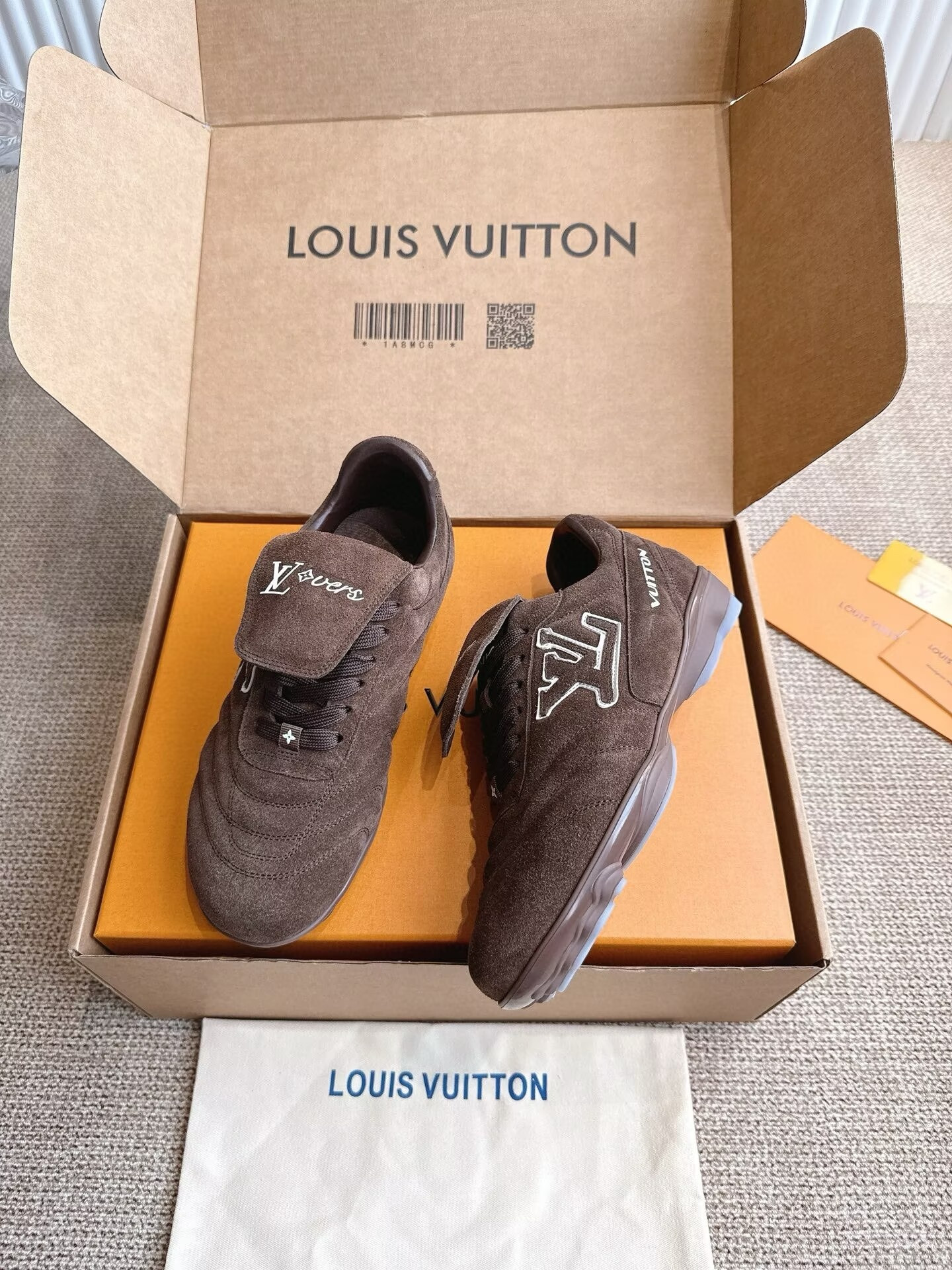UA LV Footprint Soccer Sneaker