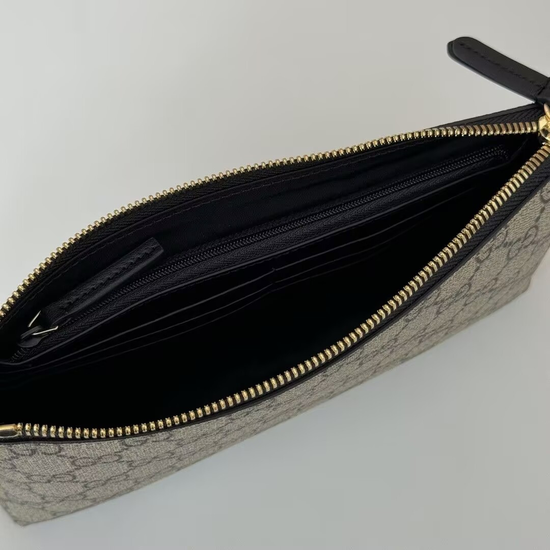 Gvc*1 Chain Wristlet Wallet GG Coated Canvas 22.5x13x2.5cm