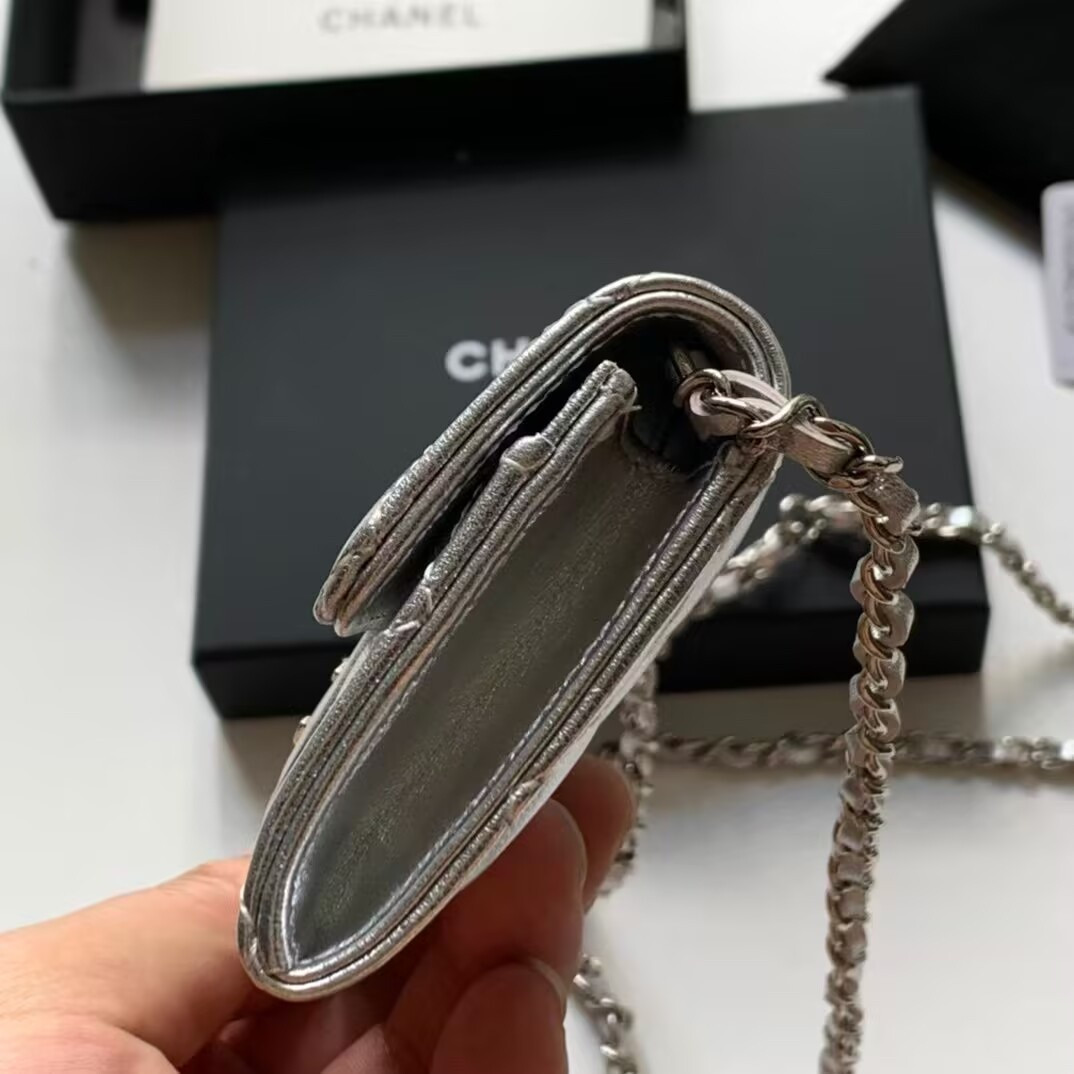 Ch**el Wallet on Chain 11x7.5x2cm
