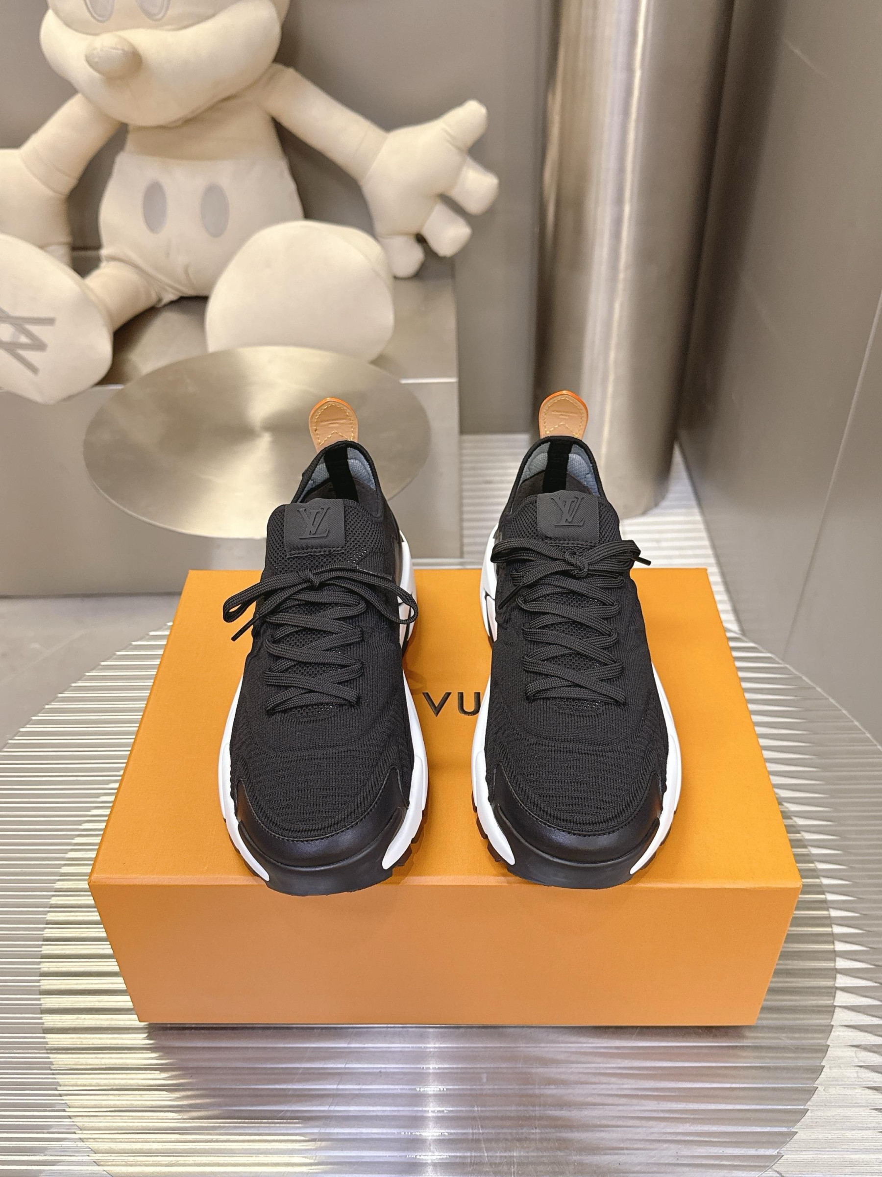 UA LV Sneakers