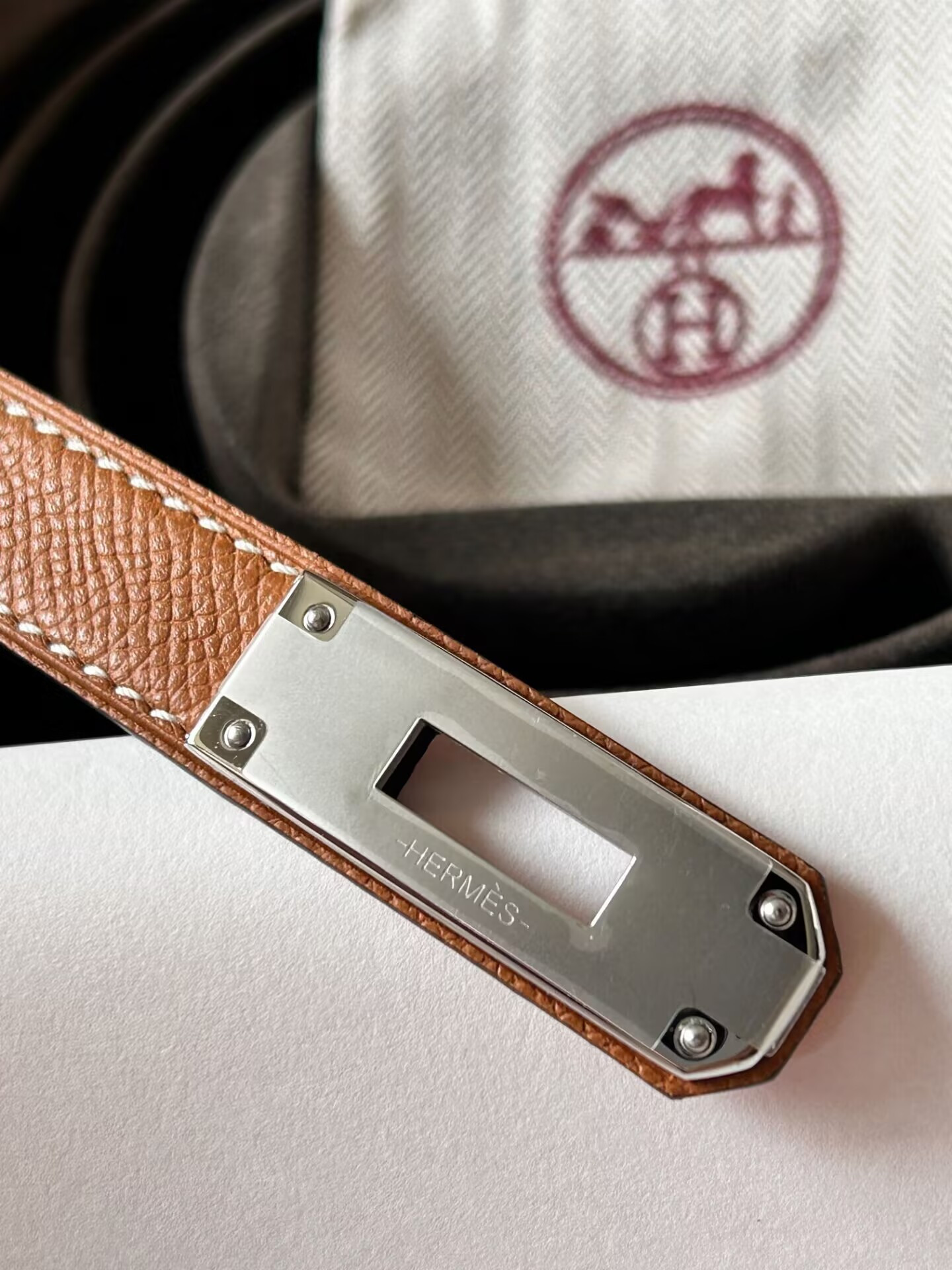 H**me5 belt
