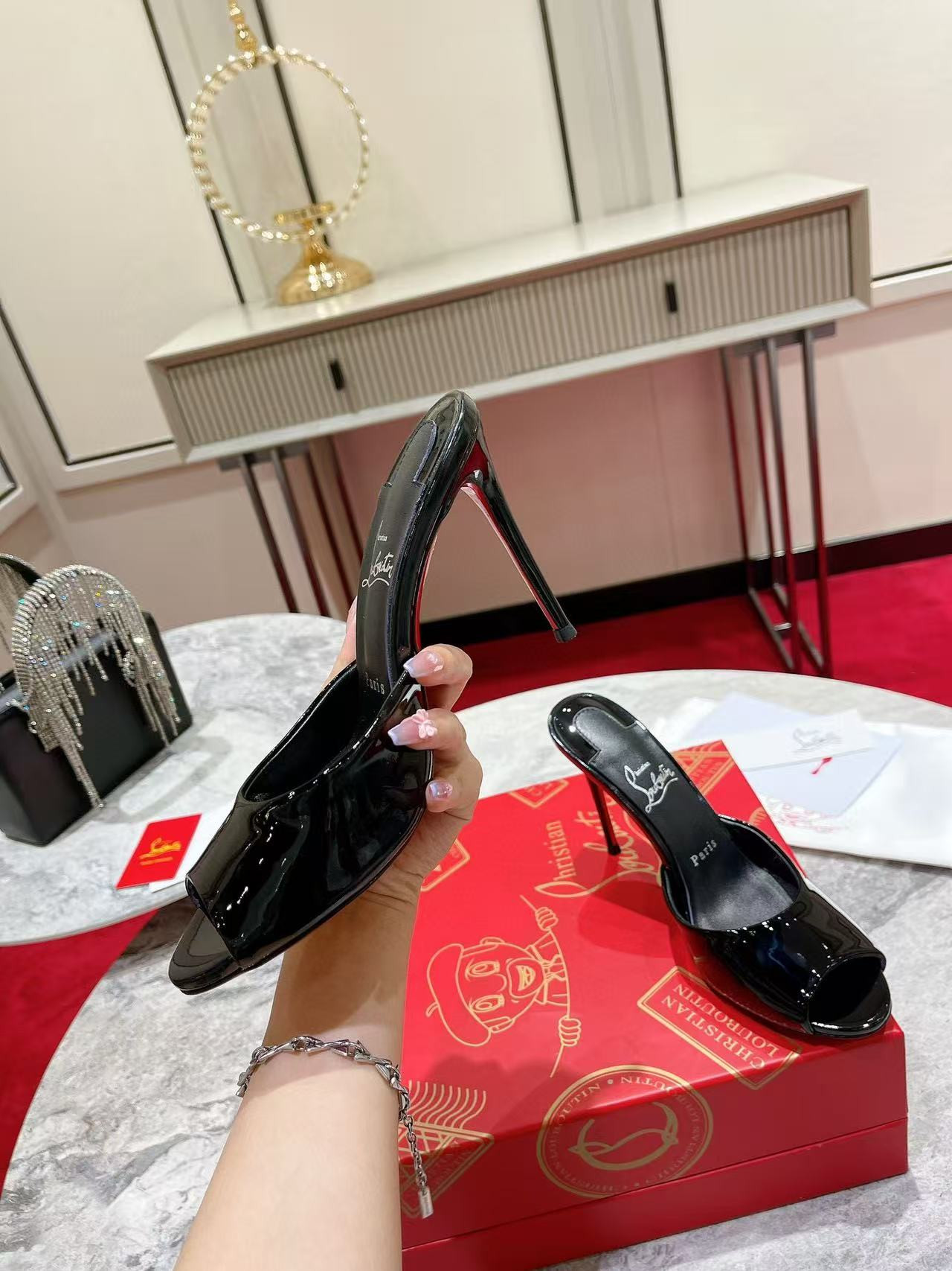 UA Chr1st1an Louboutin Me Dolly 100 Patent Leather Mules