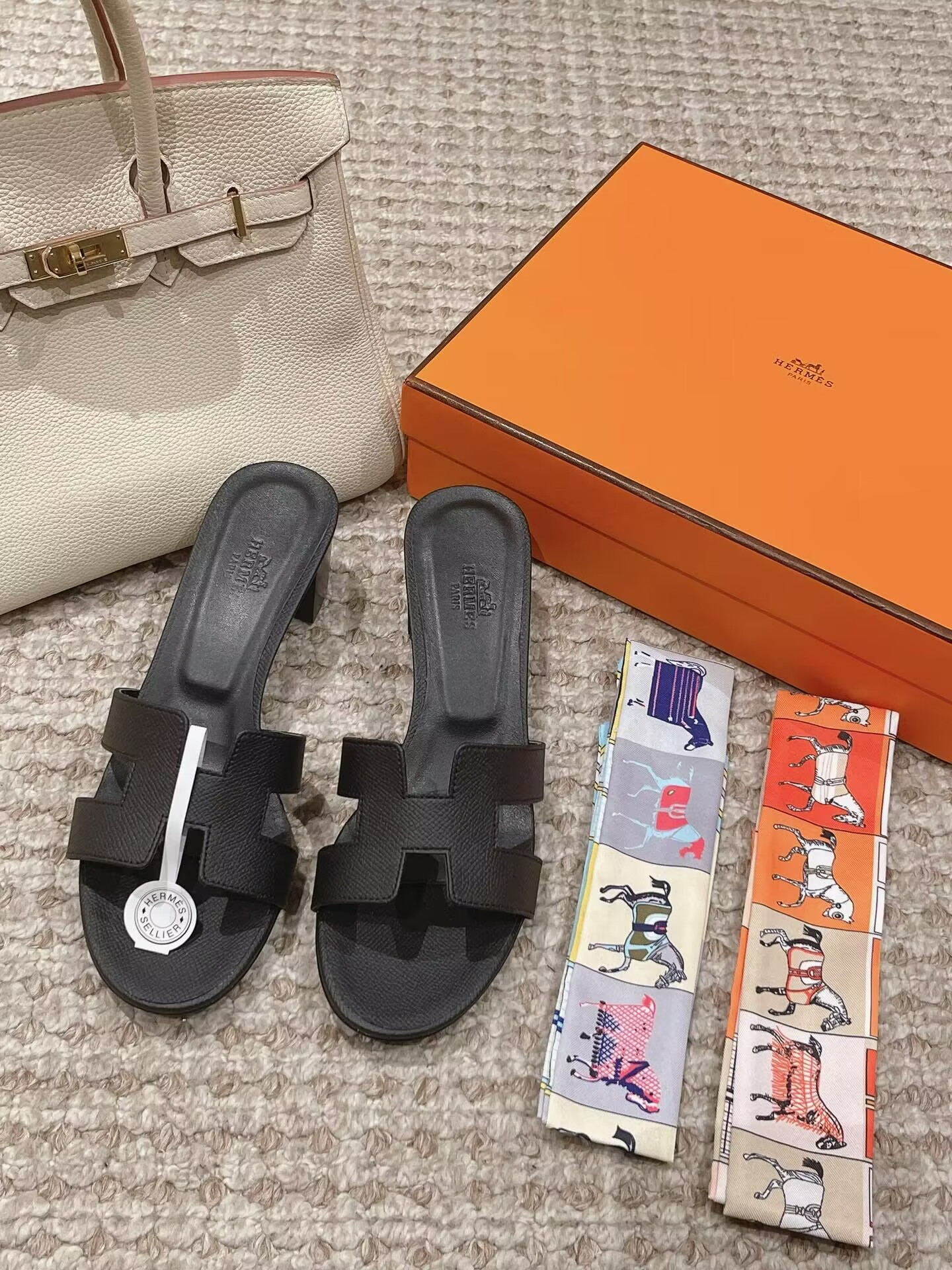 UA H**me5 Oasis sandal