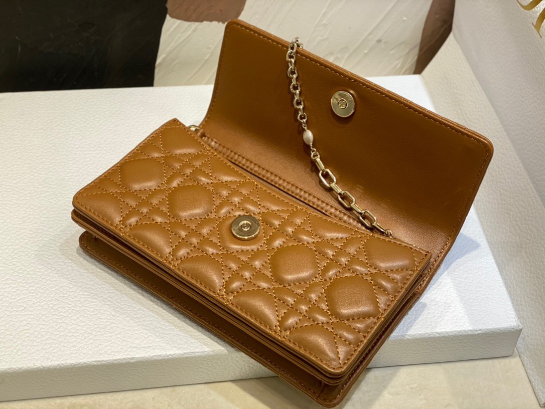 MISS D10r MINI HANDBAG 21 x 11.5 x 4.5 cm