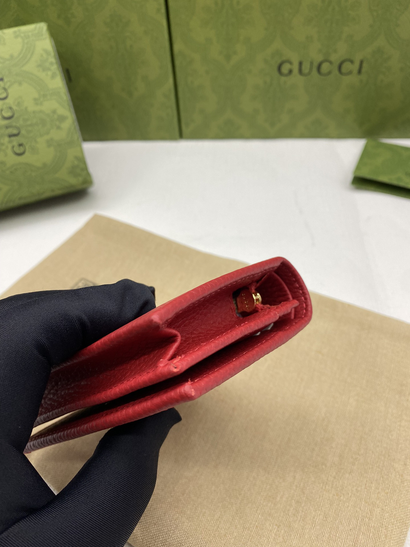Gvc*1 HUHU card wallet 11x8.5x3cm