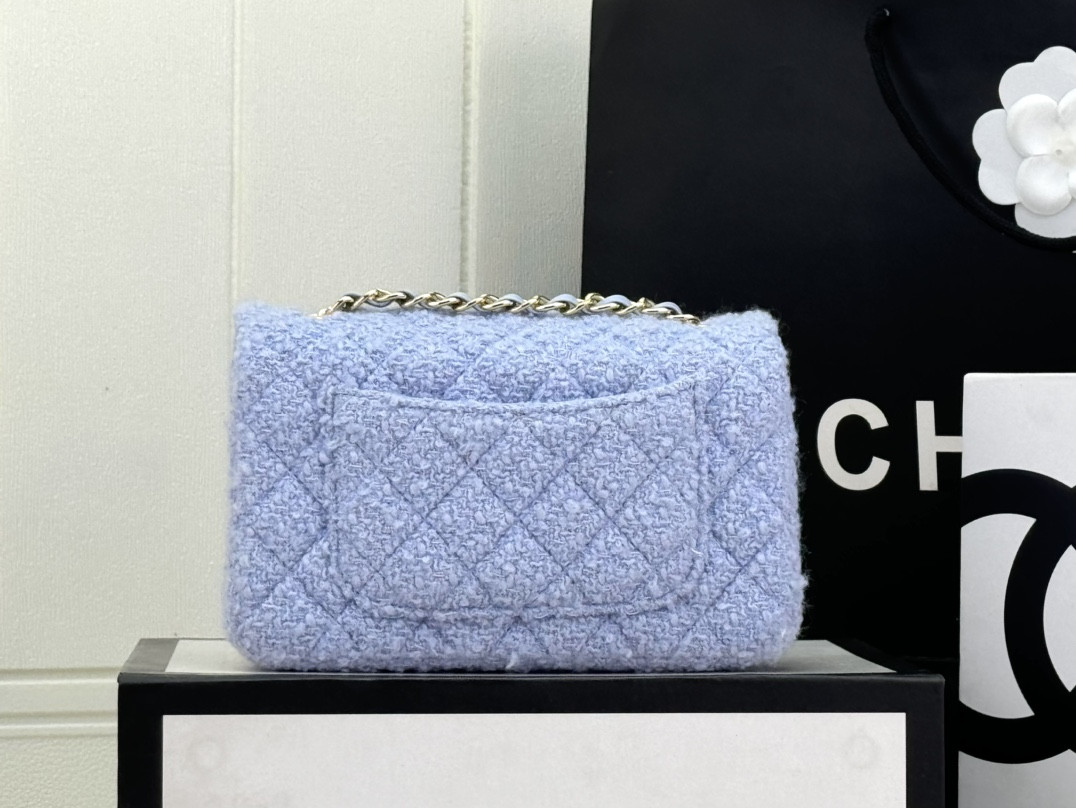 Ch**el MINI CLASSIC 11.12 HANDBAG 20 12 × 20 × 6 cm