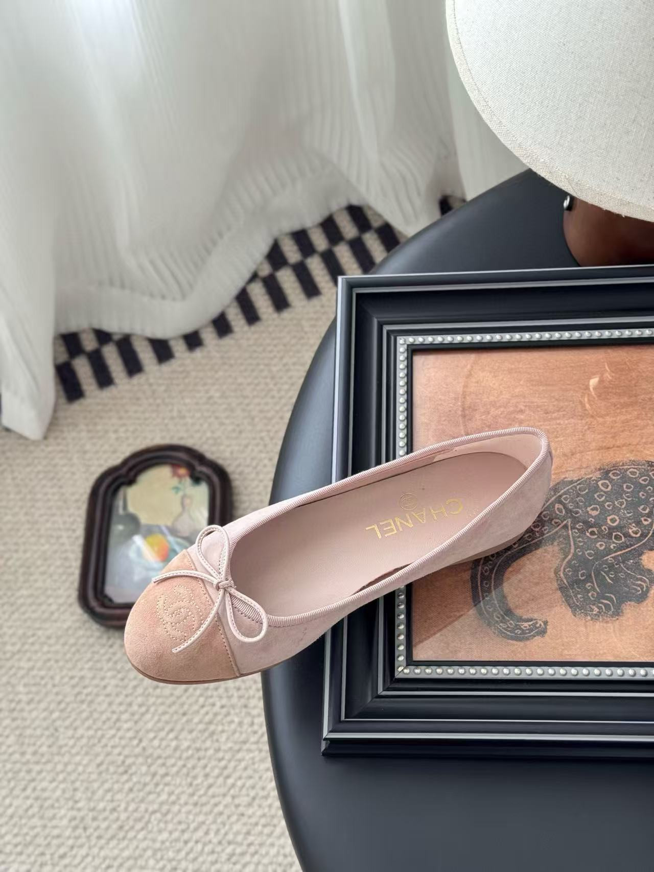 UA Ch**el Ballet flats