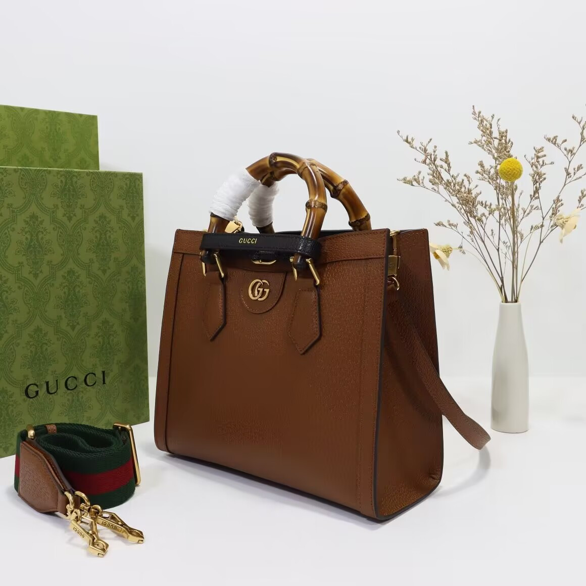Gvc*1 Diana Tote Bag 27x24x11cm