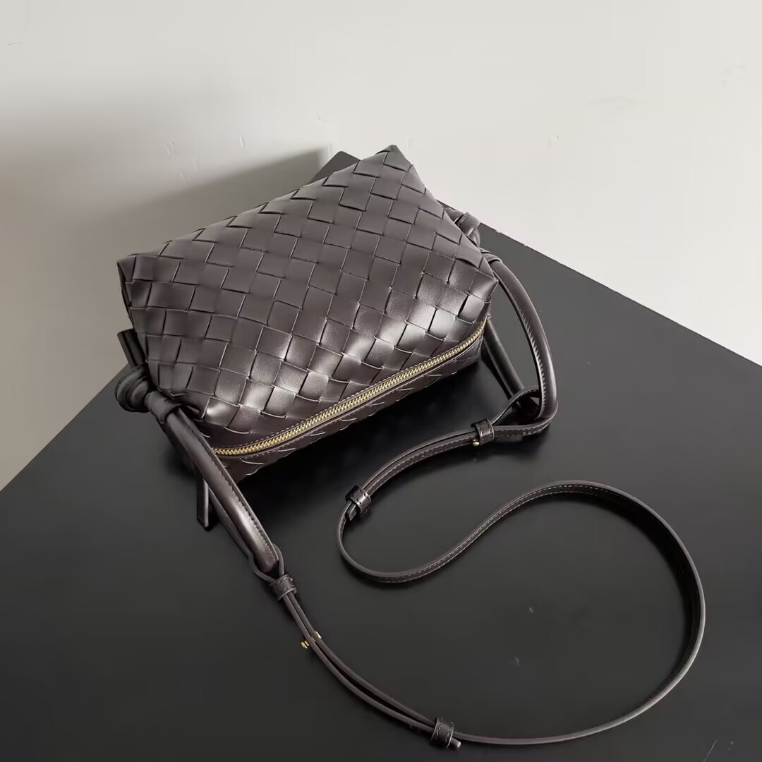 B0tt*ga Ven*ta Small Loop Cross-Body Bag 17x10x6cm