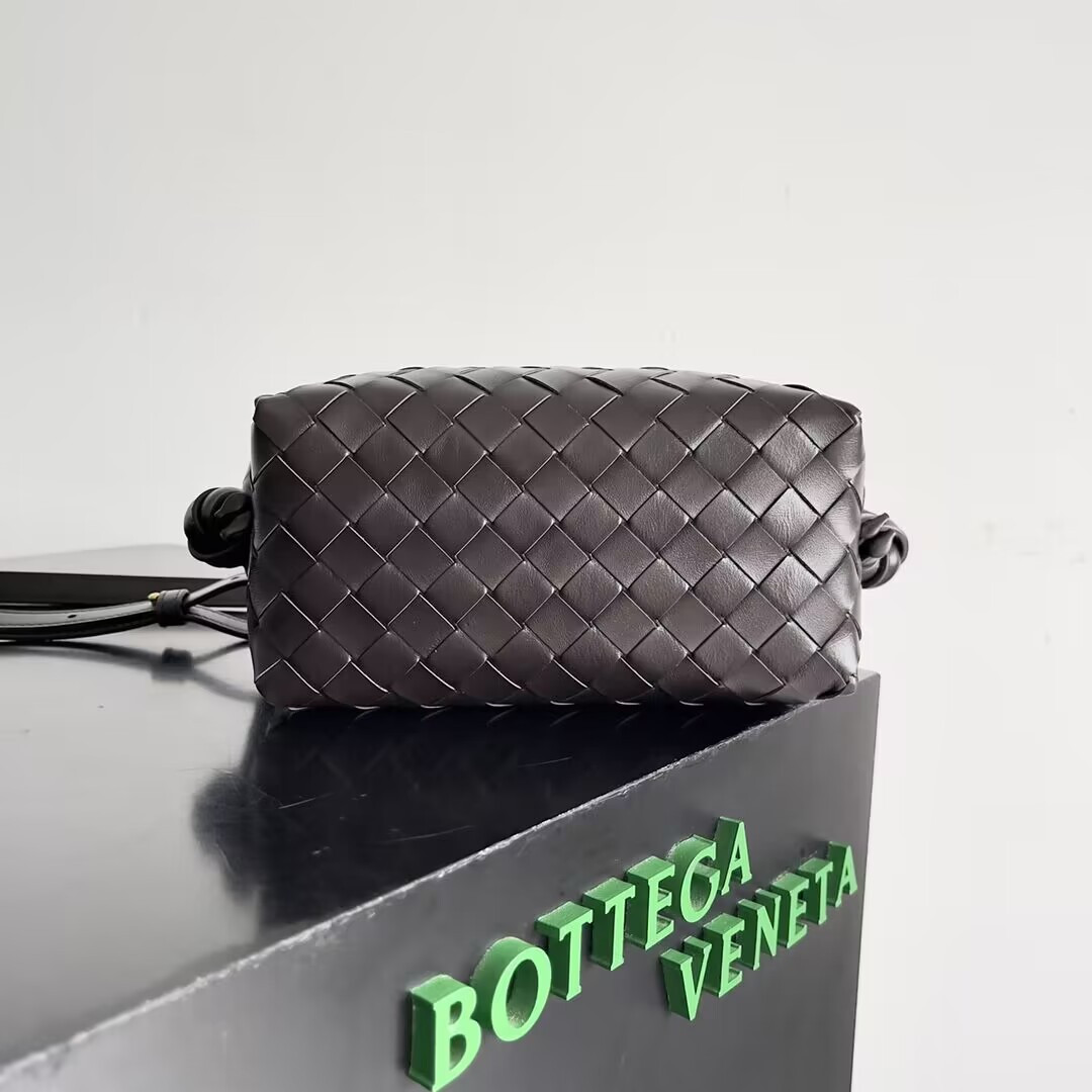 B0tt*ga Ven*ta Small Loop Cross-Body Bag 17x10x6cm