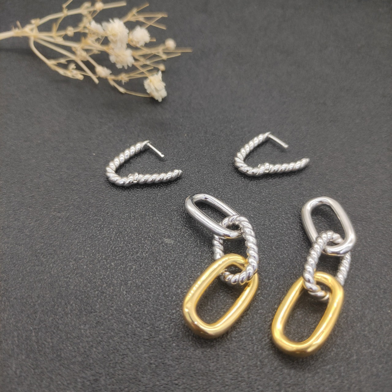 dau1d Yvrm*n earrings