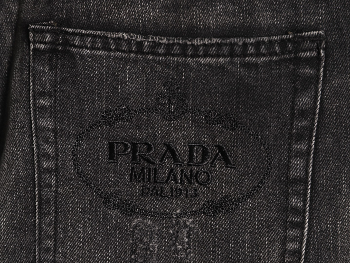 Pra*a Jeans