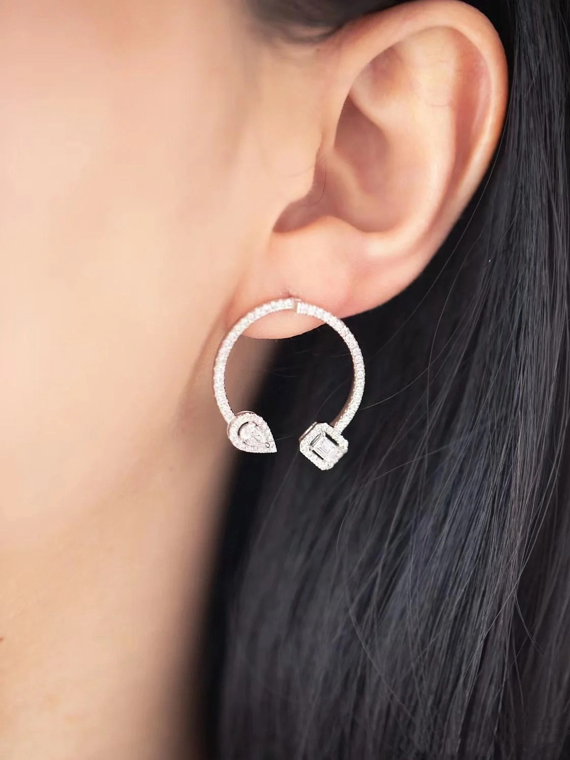 Mes1kaa earrings