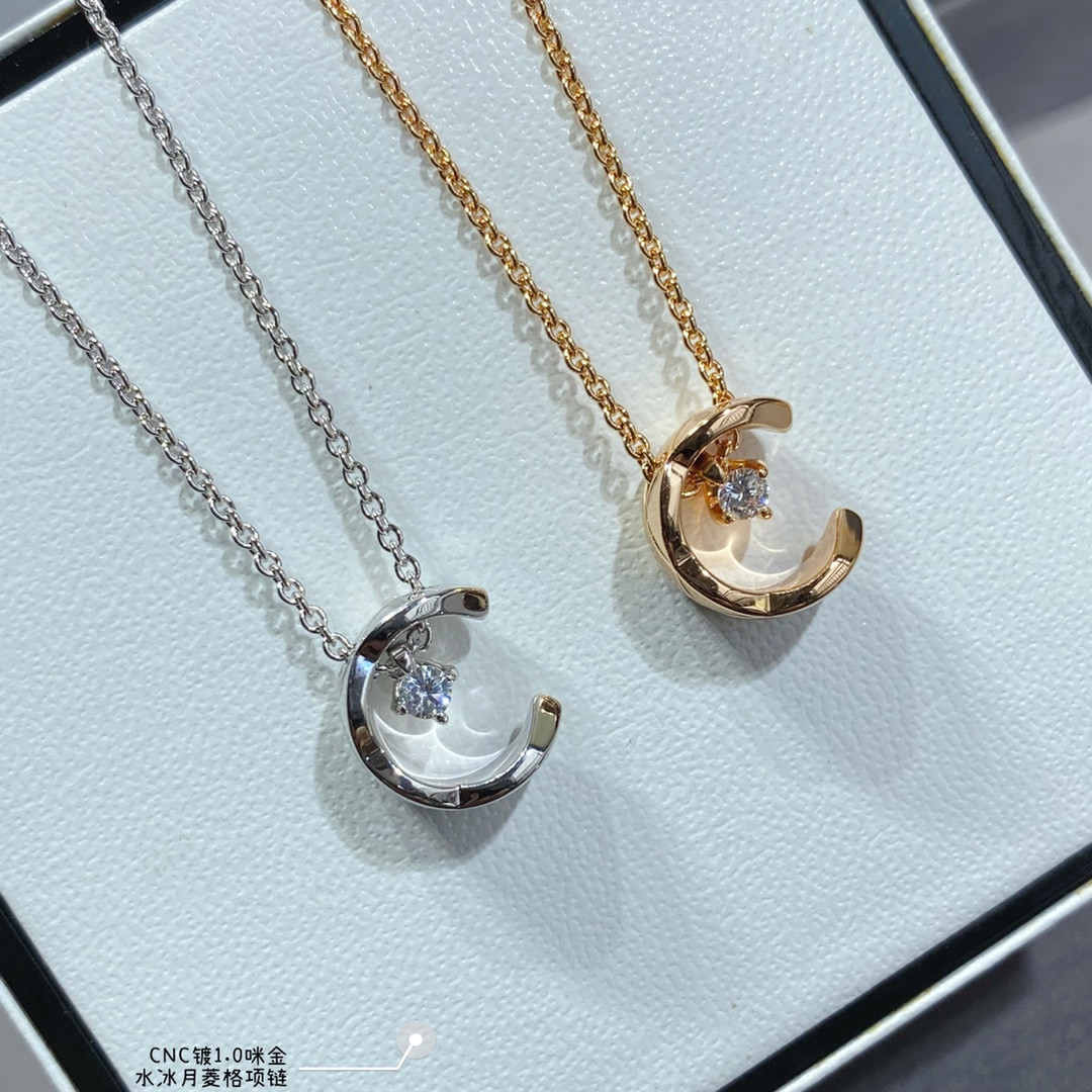 Ch**el Carved D1am0nd-shaped Sailor Moon Necklace