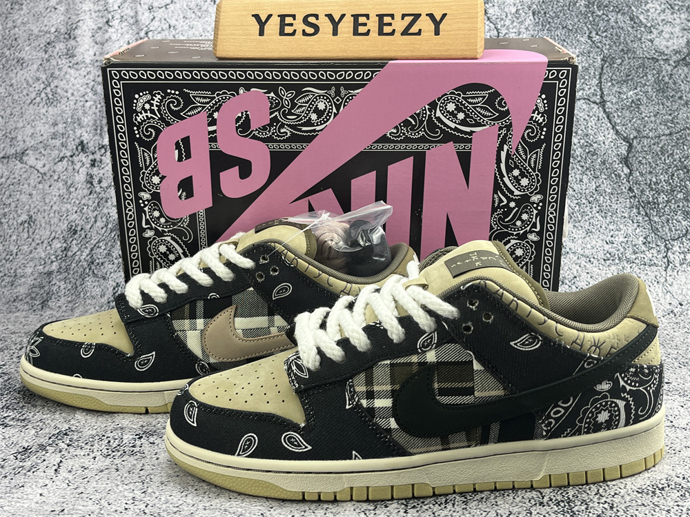 ua travis scott x dunk low preM1vm qs sb 