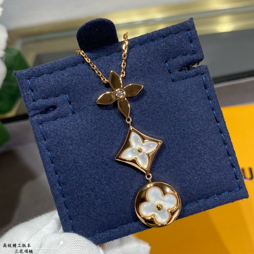 L0vis Vvtt0n Three-Flower Necklace Rose Gold