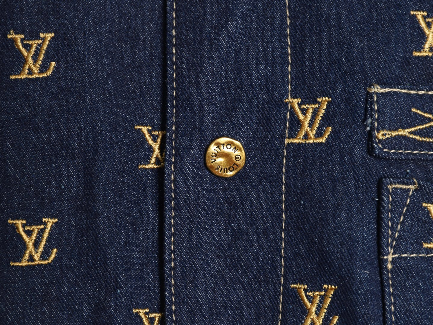 l0vis vvtt0n lv De*1m padded jacket