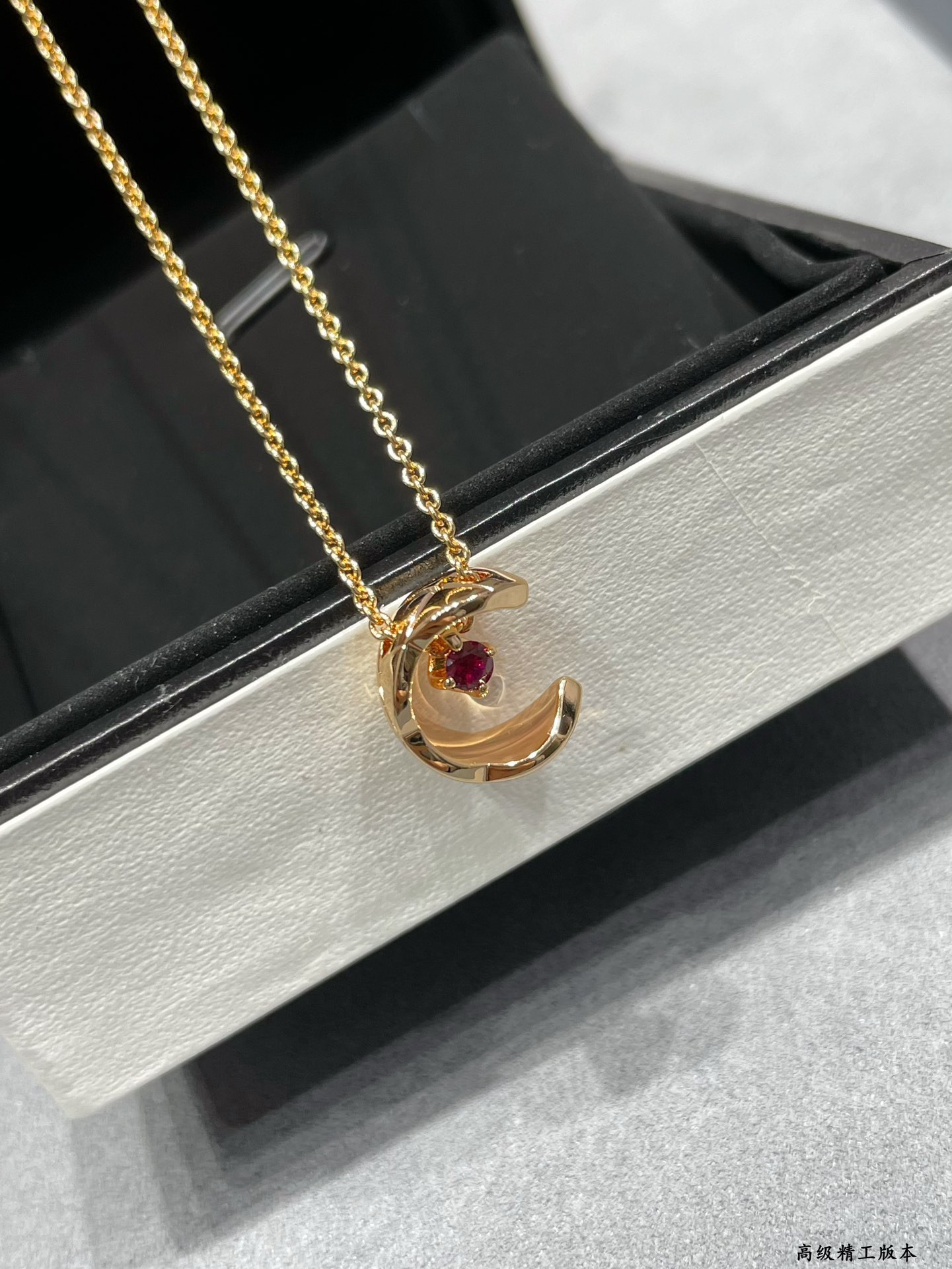 Ch**el Carved D1am0nd pink D1am0nd Sailor Moon Necklace