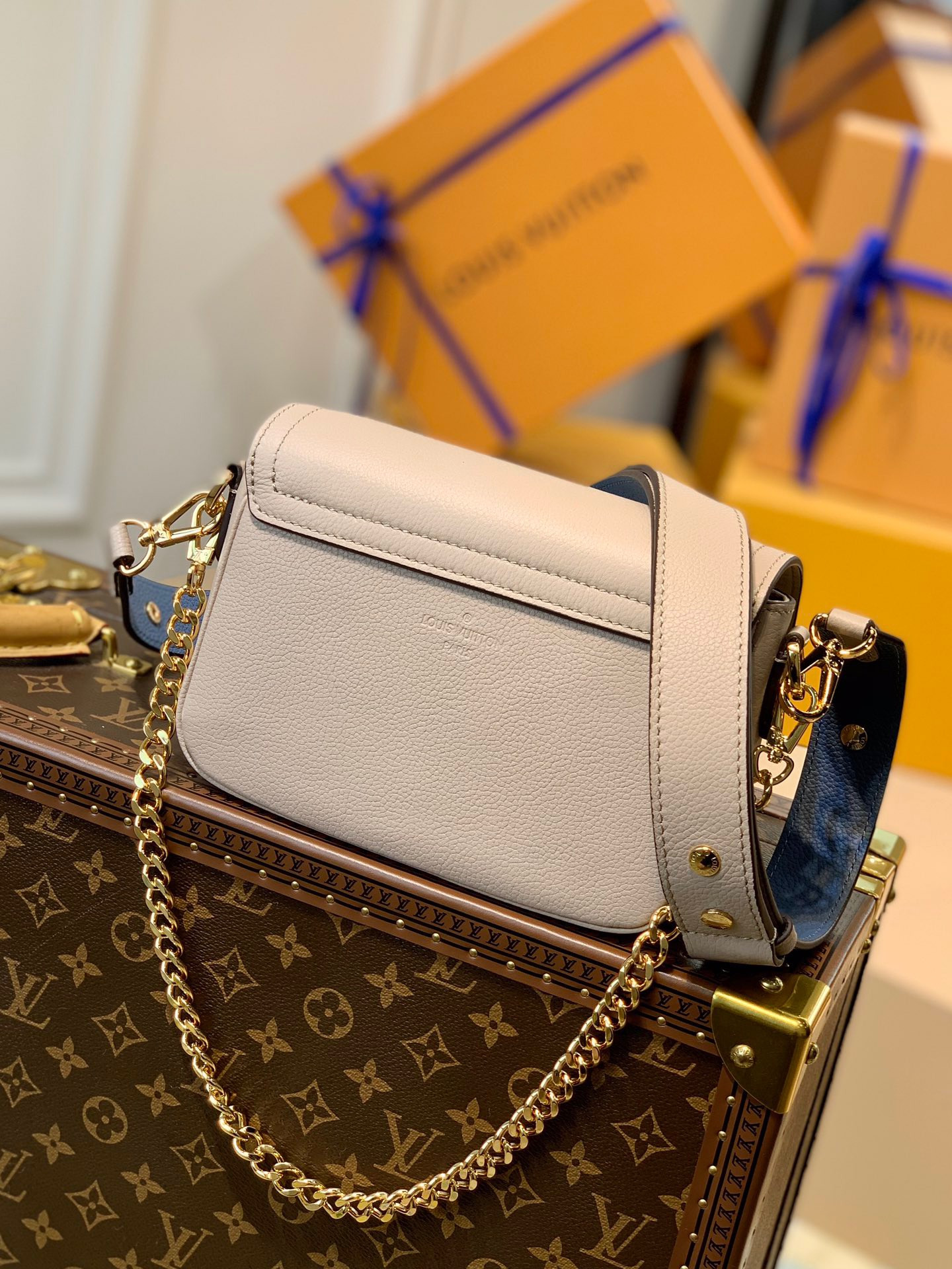 LV LOCKME TENDER M58554