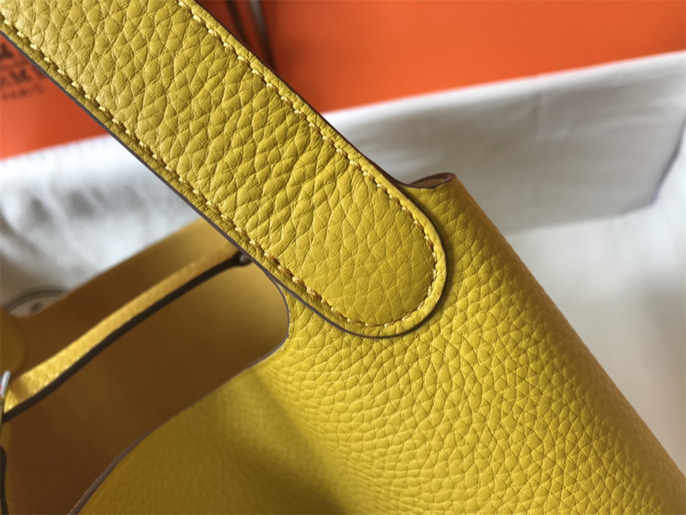 H**me5 Picotin 18cm amber yellow without original box