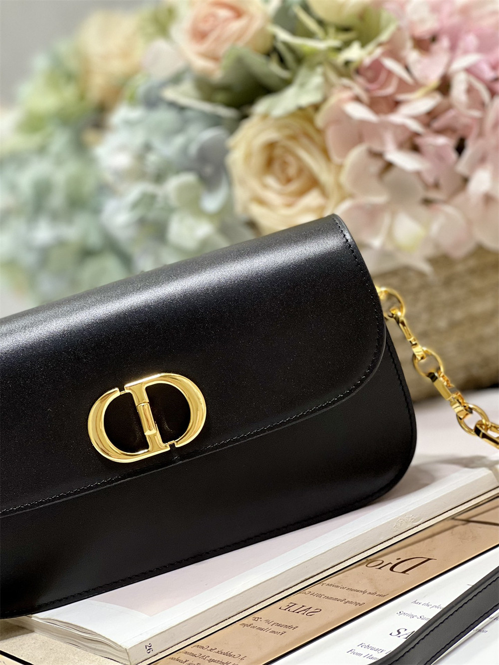D10r 30 Montaigne Avenue Black 22.5 x 12.5 x 6.5 cm