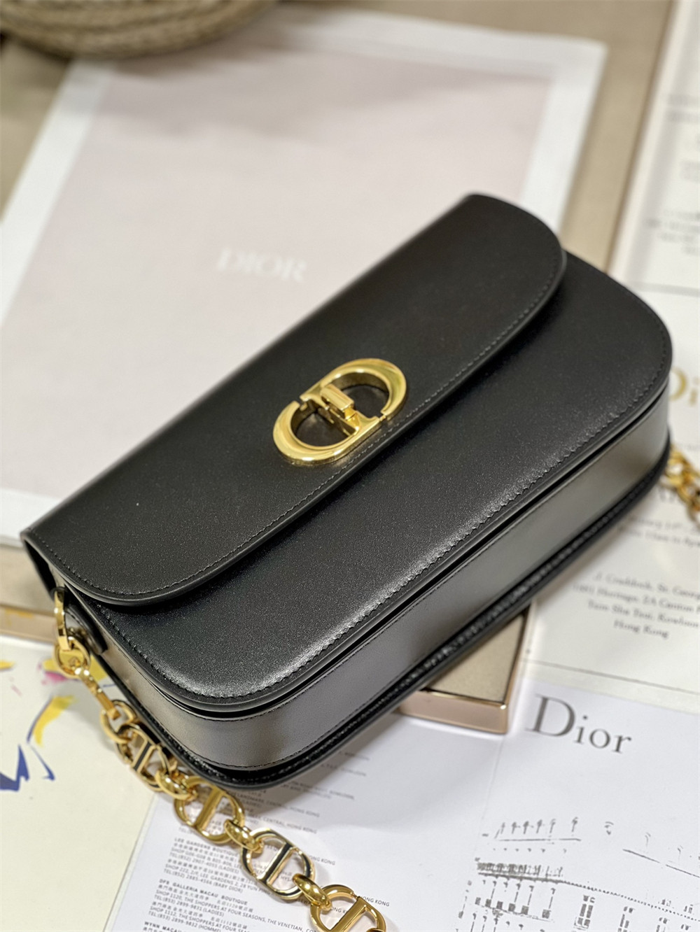 D10r 30 Montaigne Avenue Black 22.5 x 12.5 x 6.5 cm