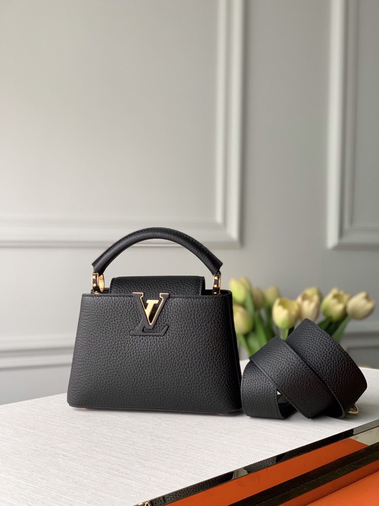 CAPUCINES MINI M56071