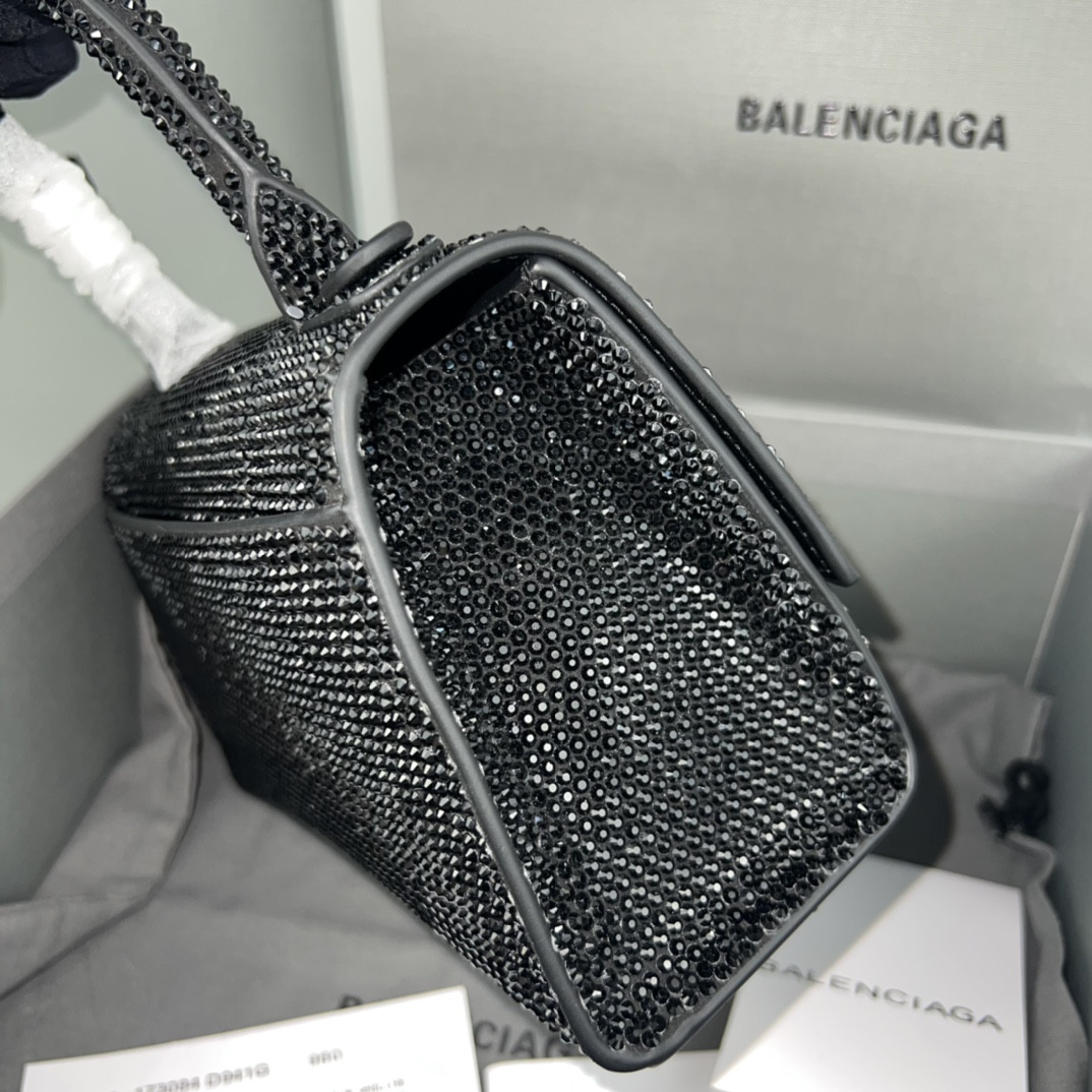 Ba1en*iaga WOMEN