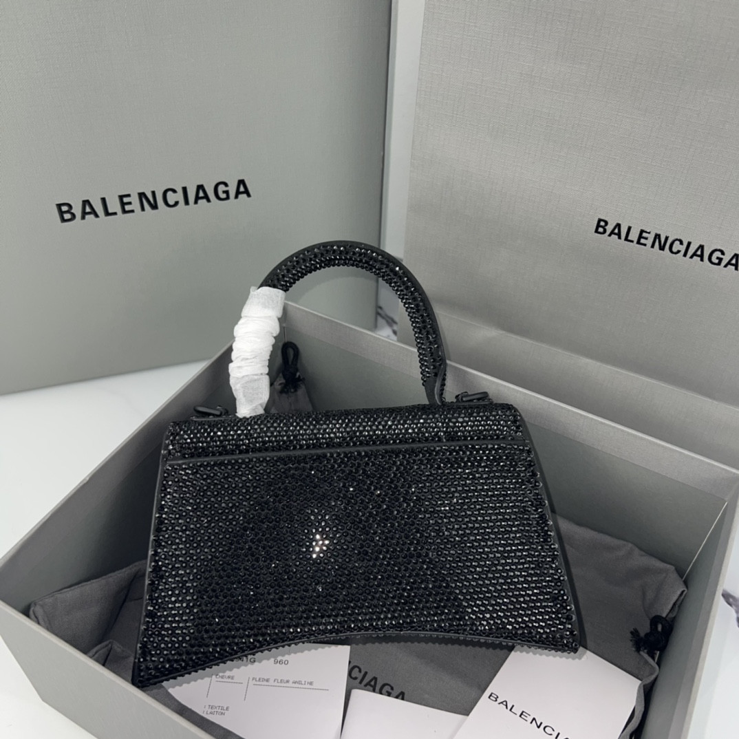 Ba1en*iaga WOMEN