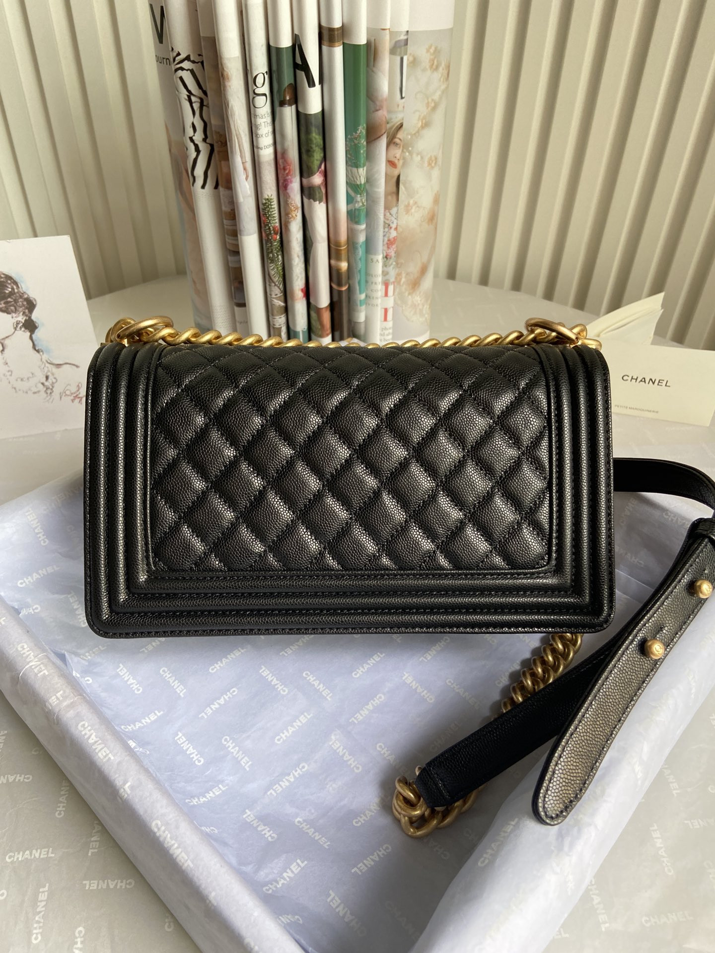 BOY Ch**el HANDBAG Shiny Grained Calfskin 5.9 × 9.8 × 3.5 in