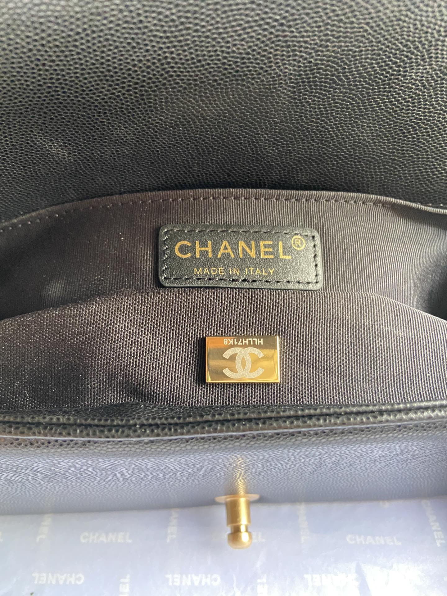 BOY Ch**el HANDBAG Shiny Grained Calfskin 5.9 × 9.8 × 3.5 in