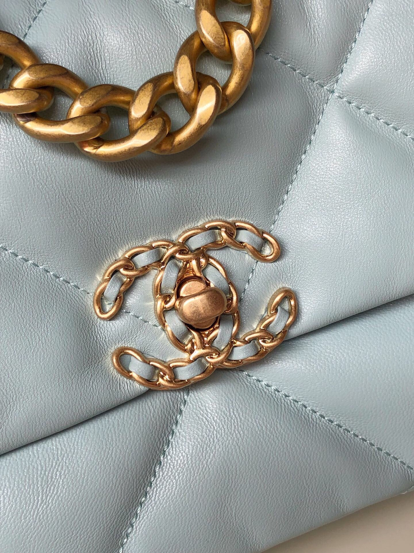 Ch**el 19 HANDBAG Shiny Leather, Gold-Tone, Silver-Tone & Ruthenium-Finish Metal Light Blue 6.2 × 10.1 × 3.5 in