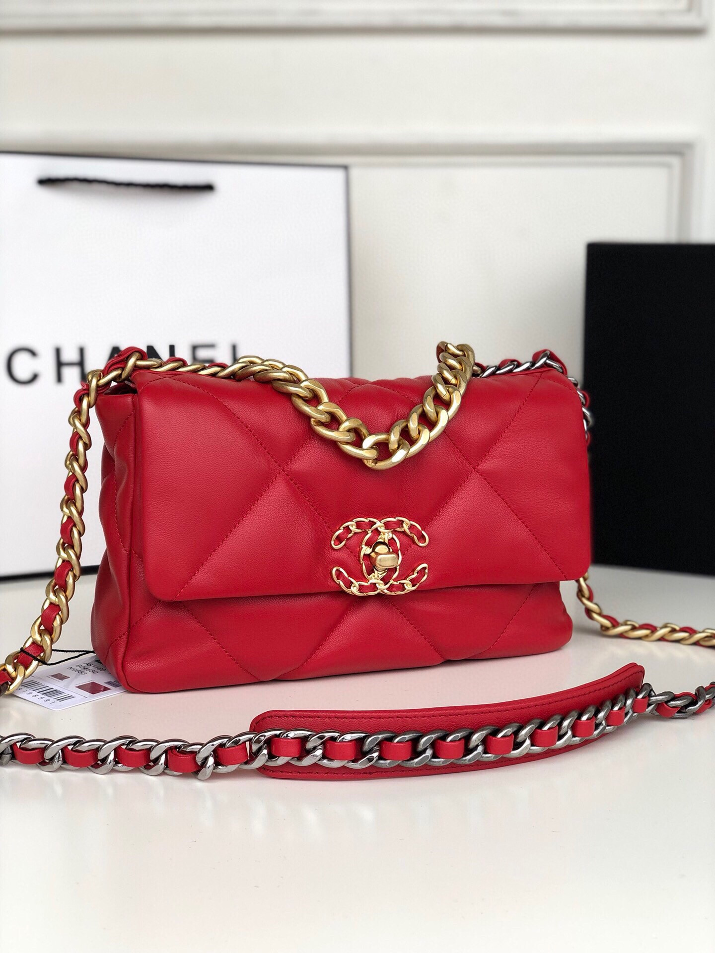 Ch**el 19 HANDBAG Shiny Leather, Gold-Tone, Silver-Tone & Ruthenium-Finish Metal Red 6.2 × 10.1 × 3.5 in