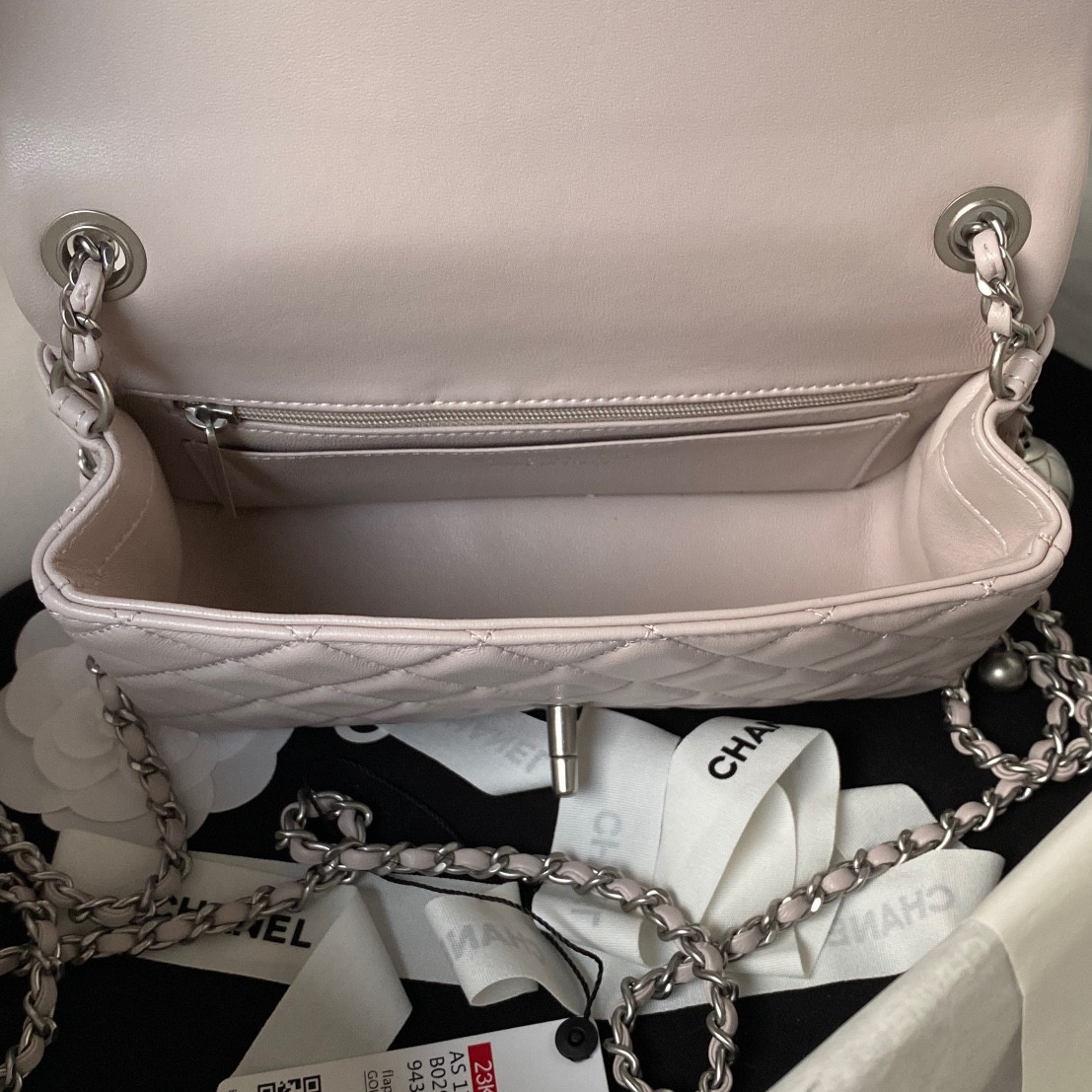 Ch**el MINI FLAP BAG SHINY CALFSKIN & SILVER-TONE METAL LIGHT PINK 4.7 × 7.8 × 2.3 in