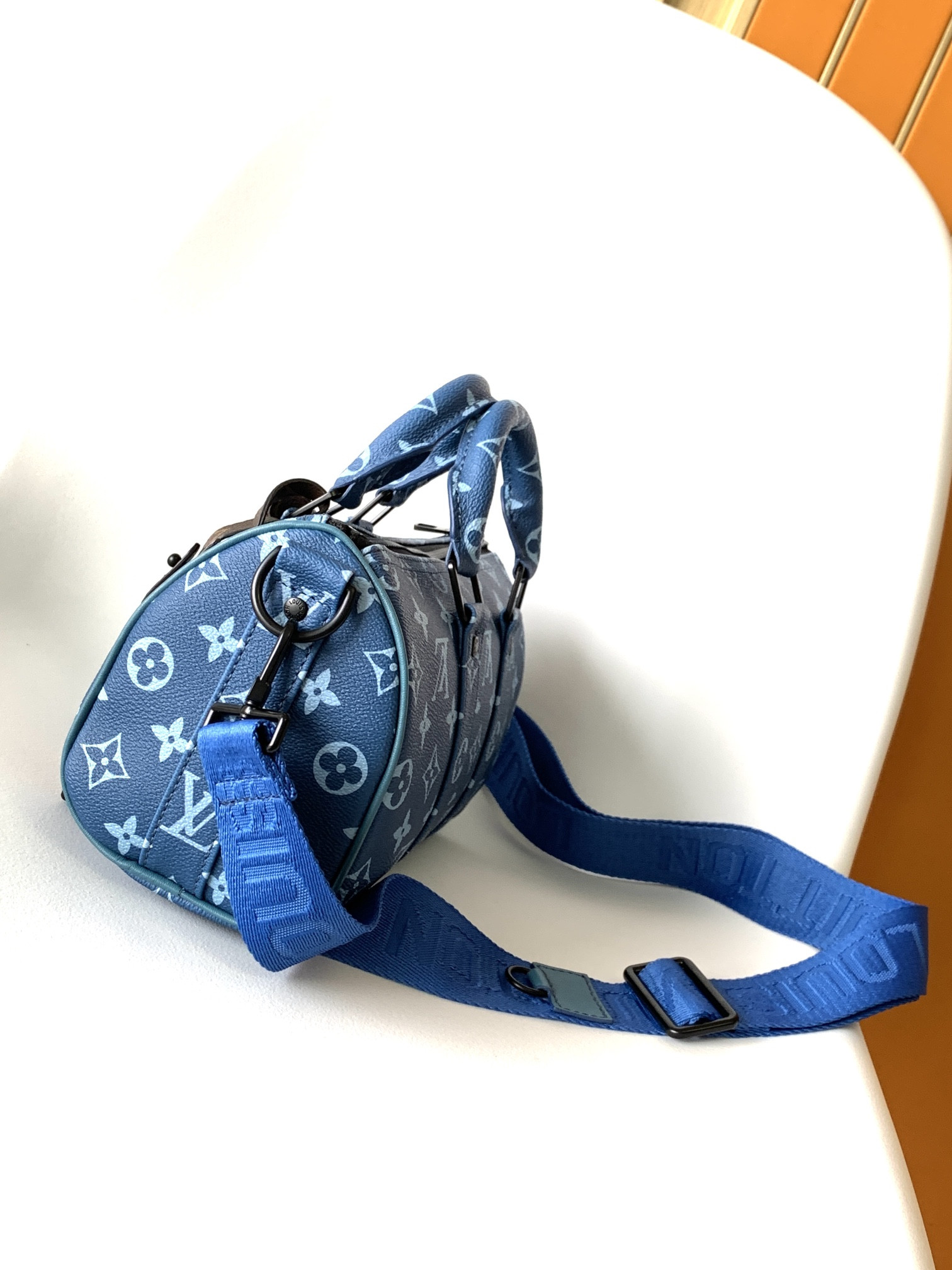 L0vis Vvtt0n Keepall Bandoulière 25 M46803 9.8 x 5.9 x 4.3 inches