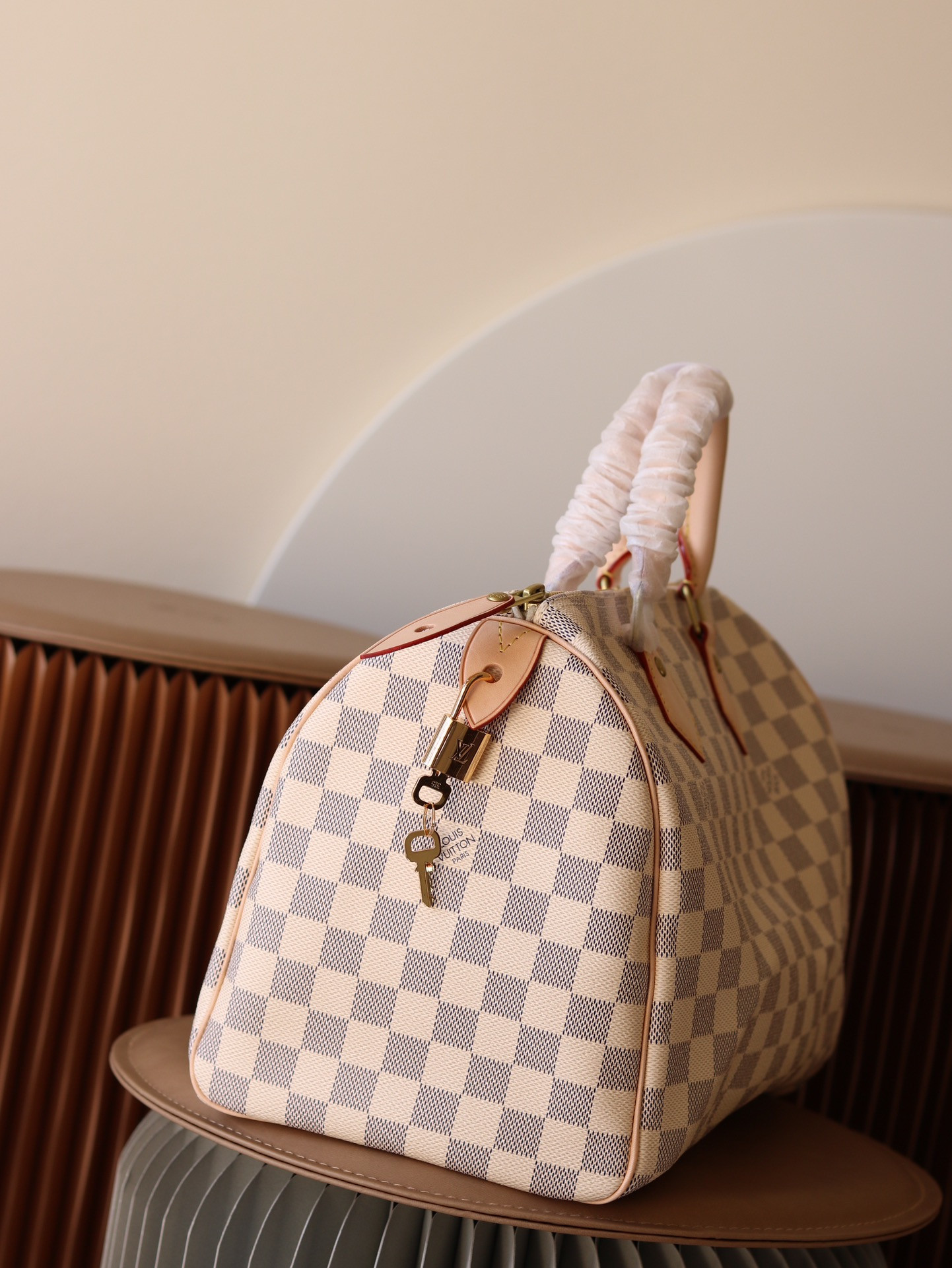 L0vis Vvtt0n N41370 Speedy 30