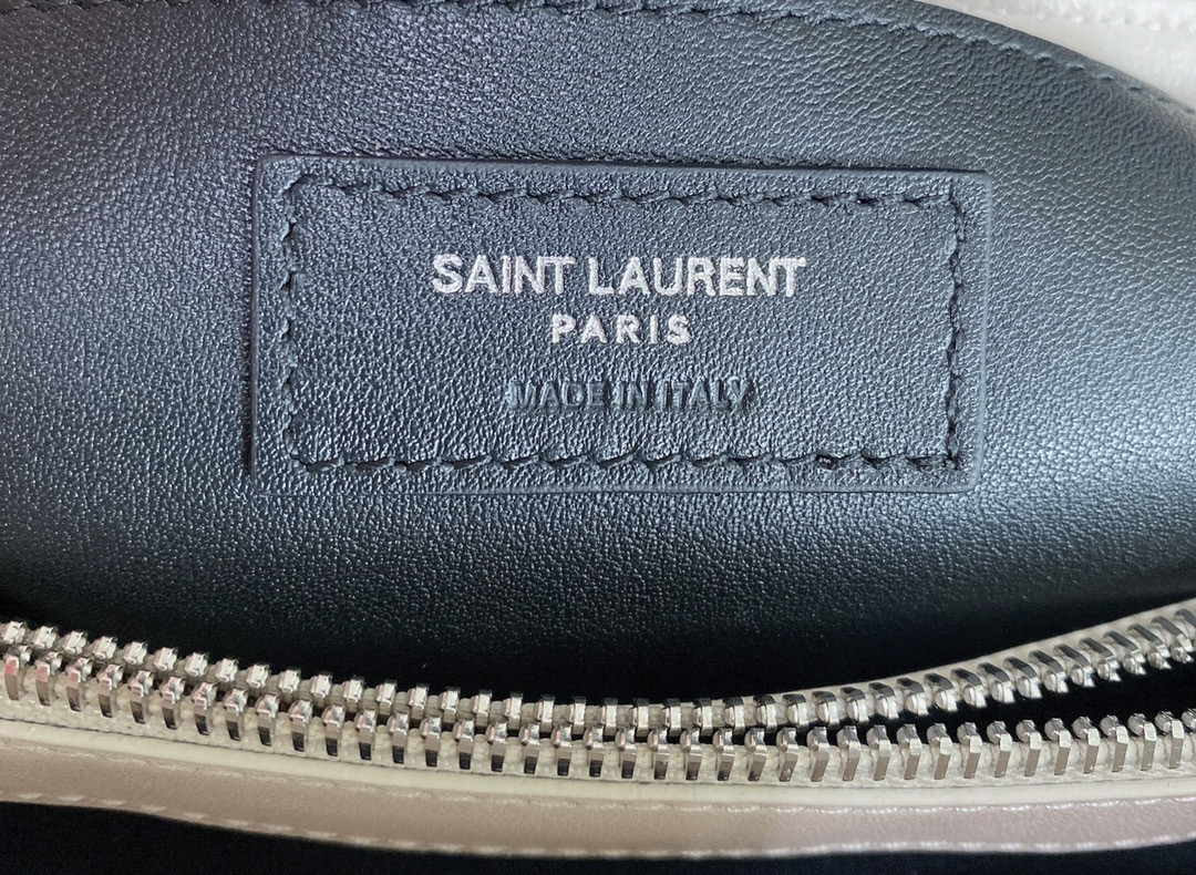 Y51 LOULOU SMALL IN QUILTED LEATHER WHITE 9 X 6.1 X 3.3 INCHES