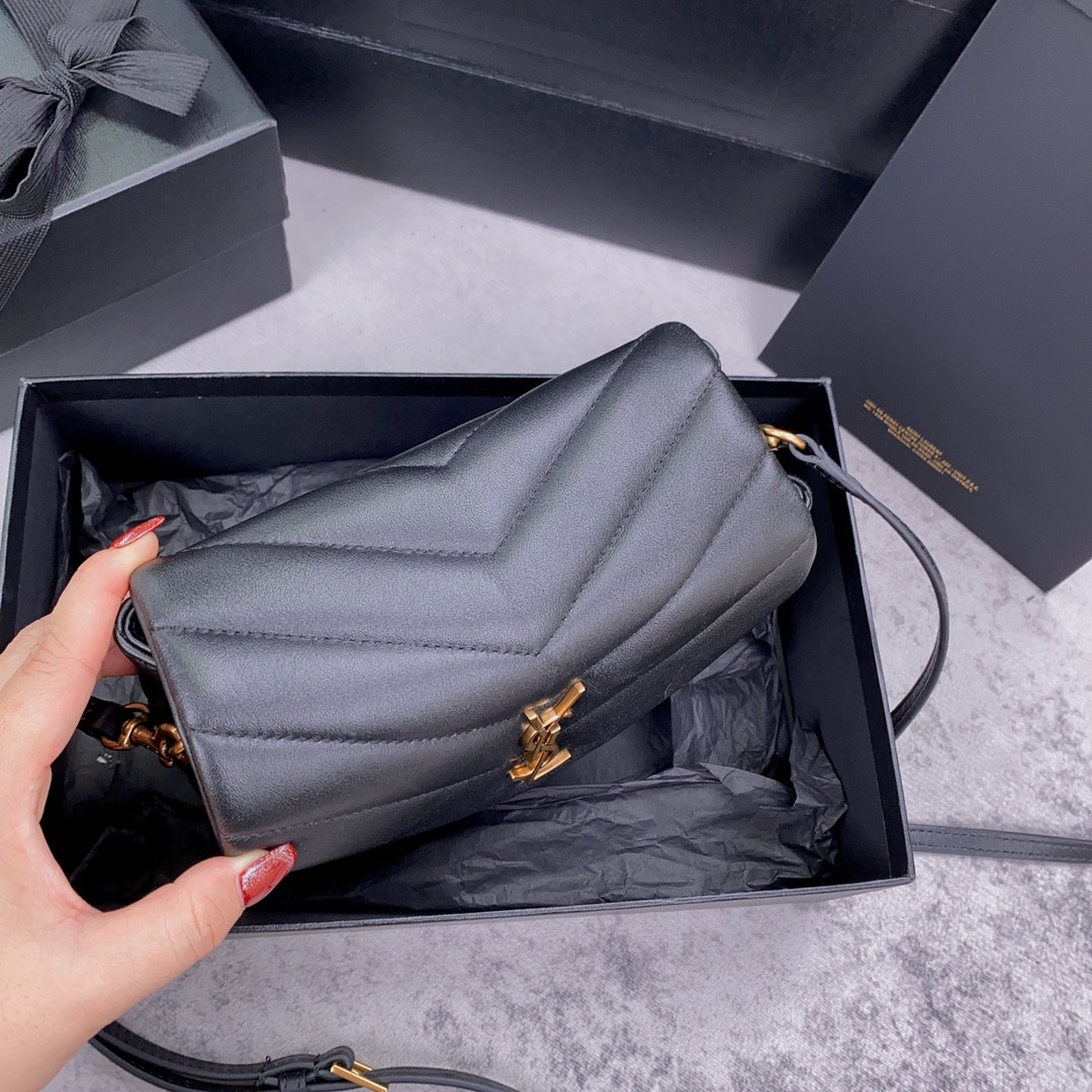 Y51 TOY LOULOU IN QUILTED LEATHER BLACK 7.9 X 5.5 X 3 INCHES