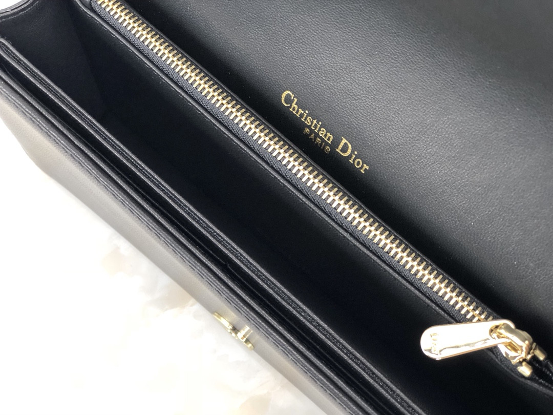 Lady D10r Pouch Black Cannage 8.5 x 4.5 x 1 inches