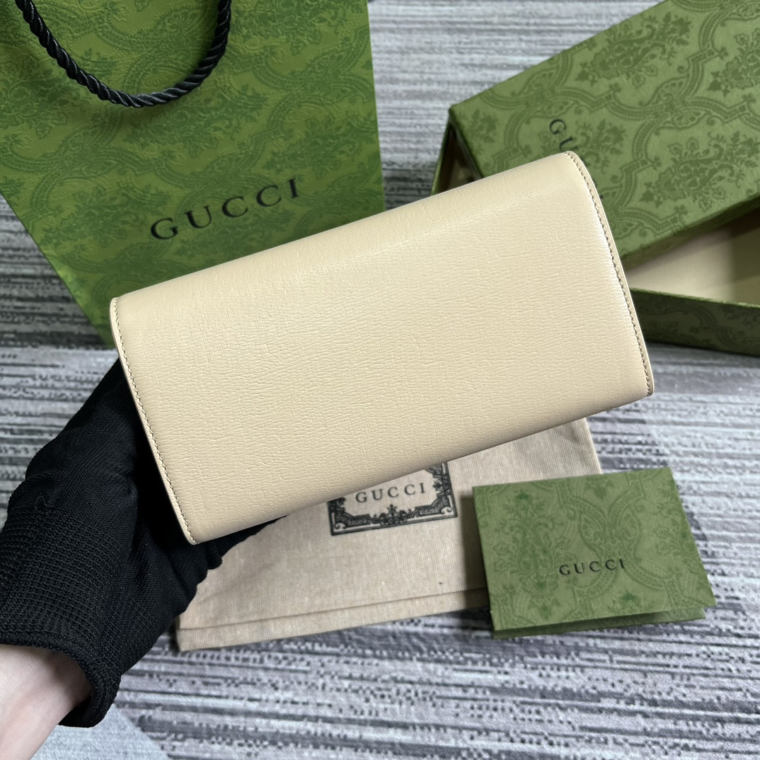 CONTINENTAL WALLET WITH Gvc*1 SCRIPT lIGHT YELLOW 7.5"W x 4"H x 1.4"D
